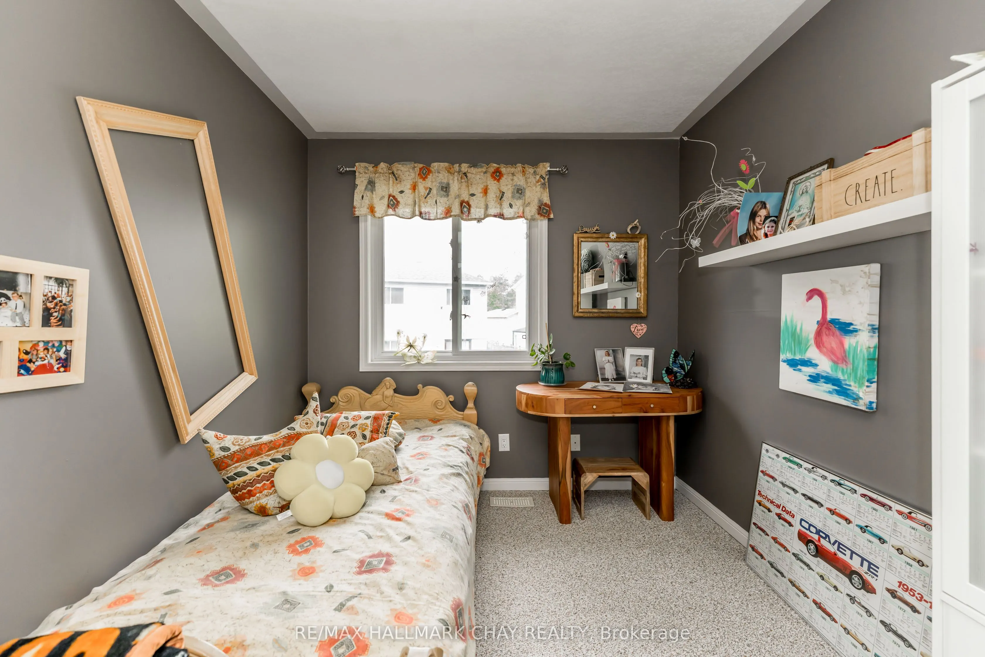488 Yonge Street #9