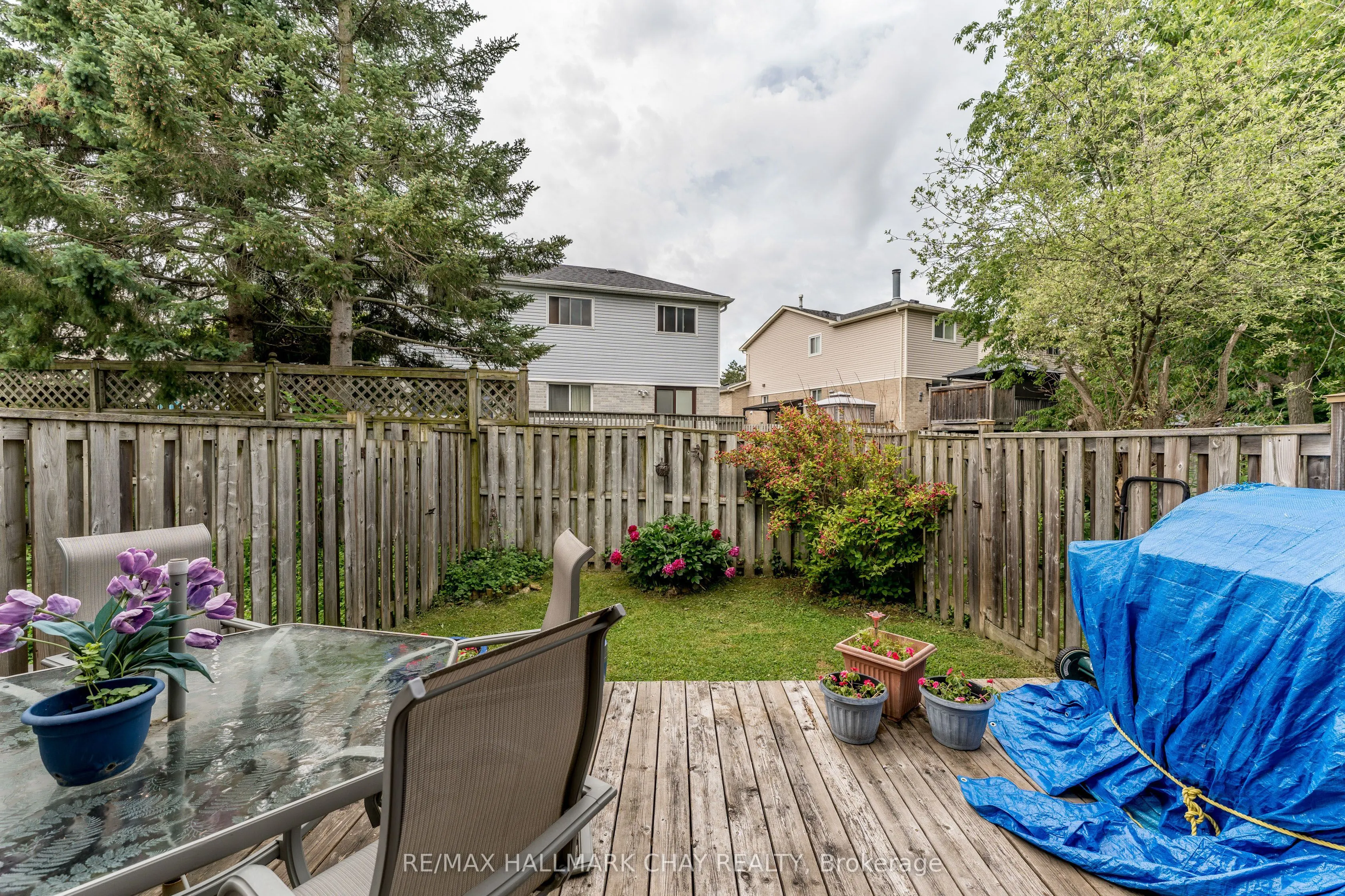 488 Yonge Street #9