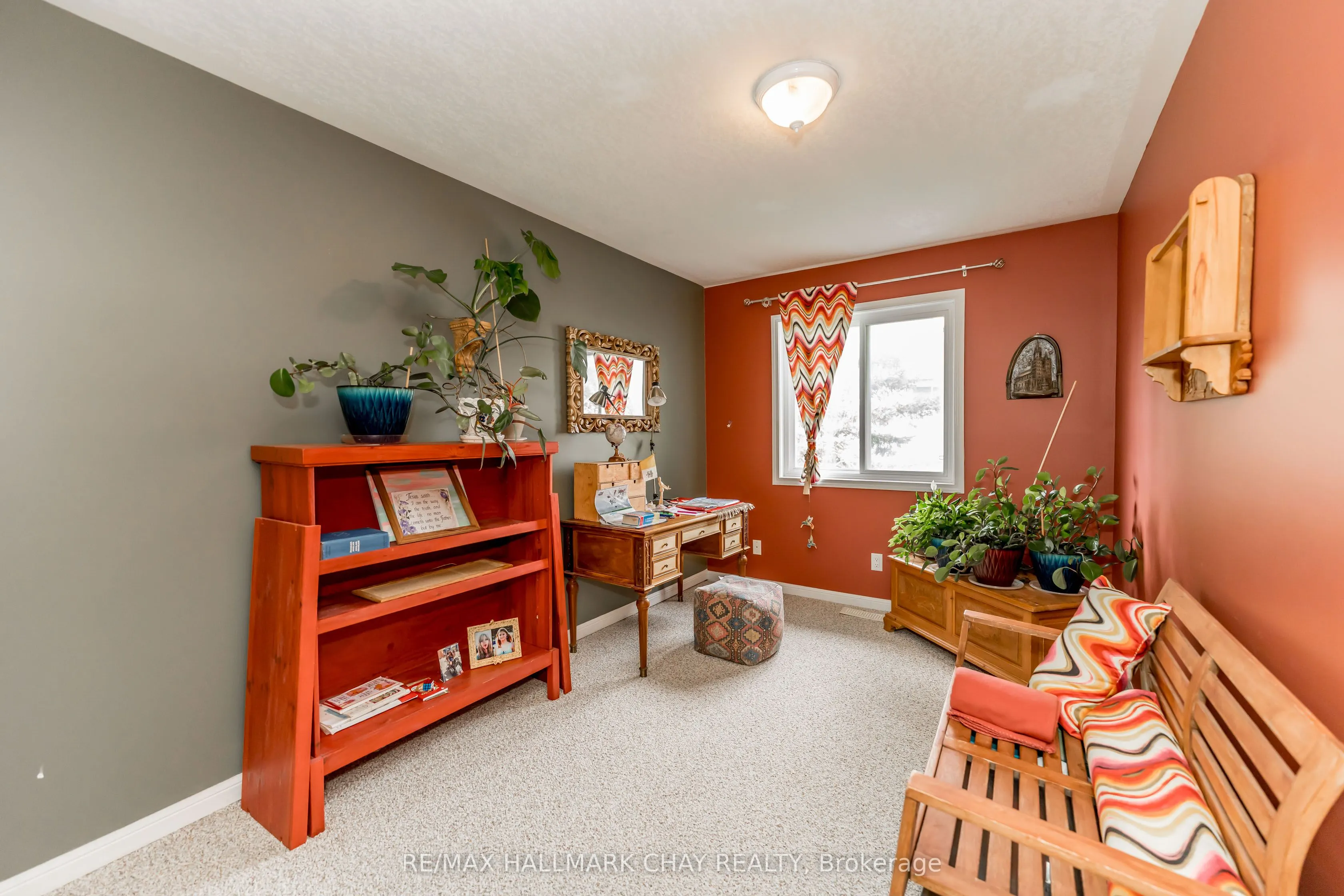 488 Yonge Street #9