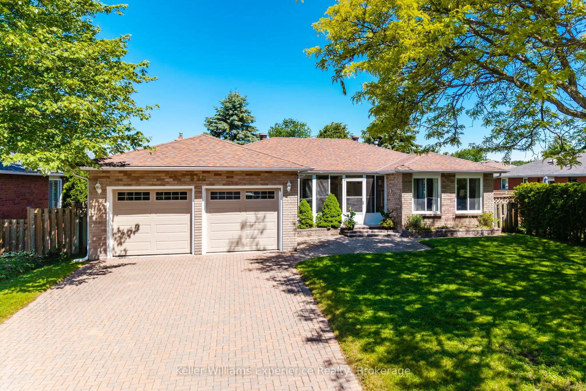 922 Playfair Road