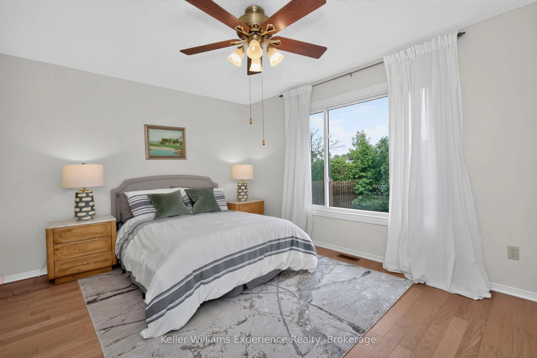 922 Playfair Road