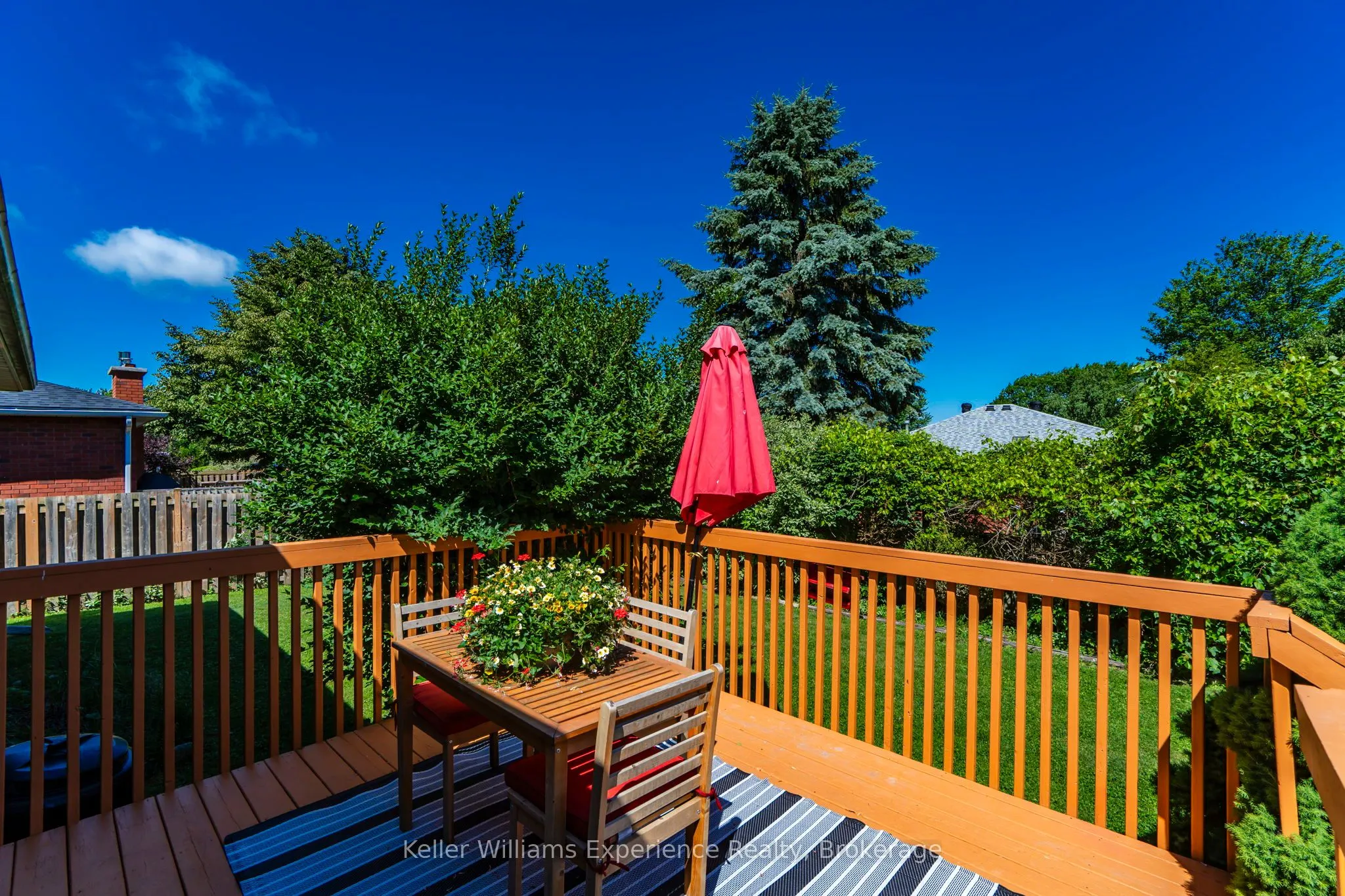 922 Playfair Road