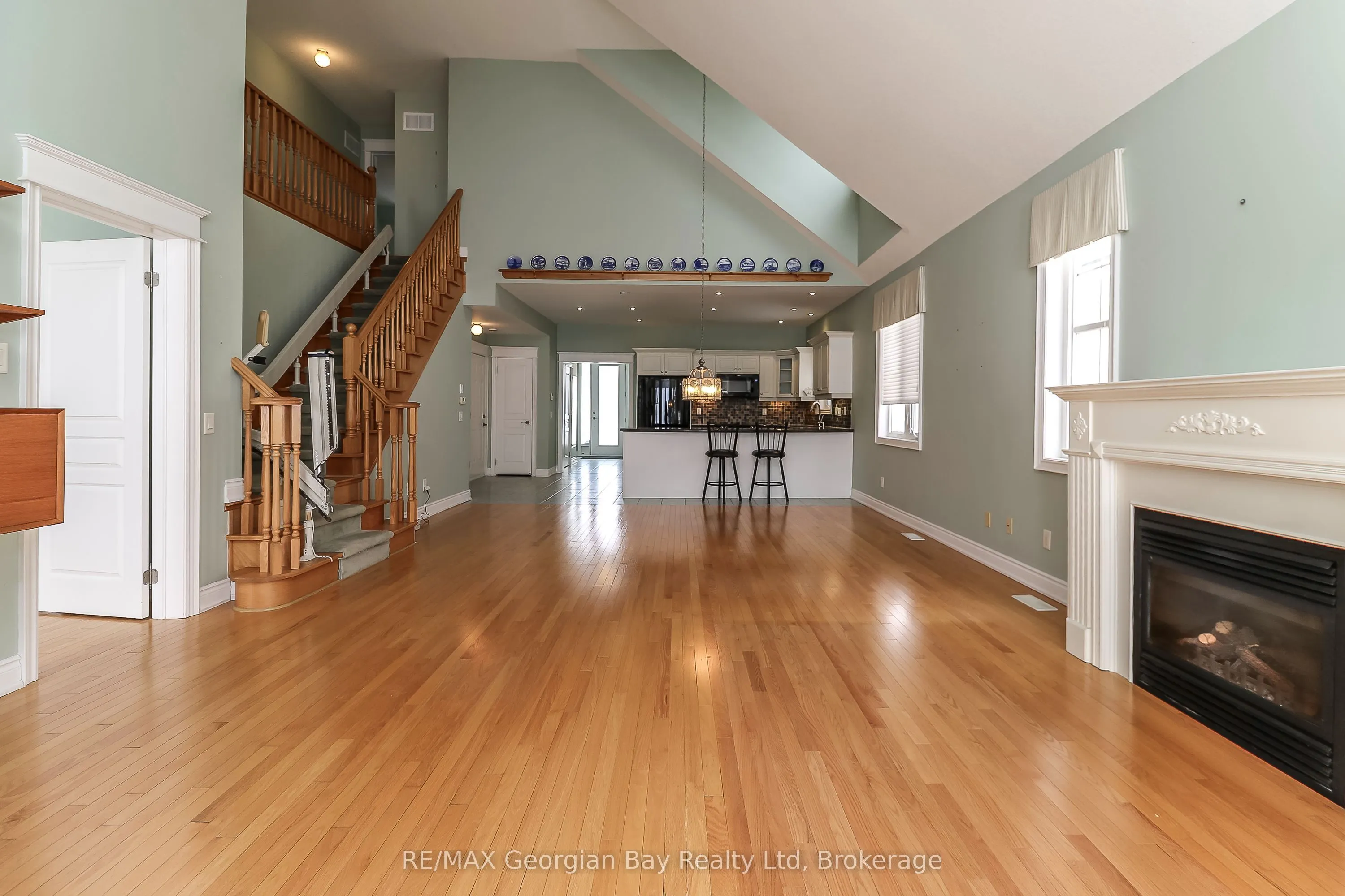 210 Wycliffe Cove
