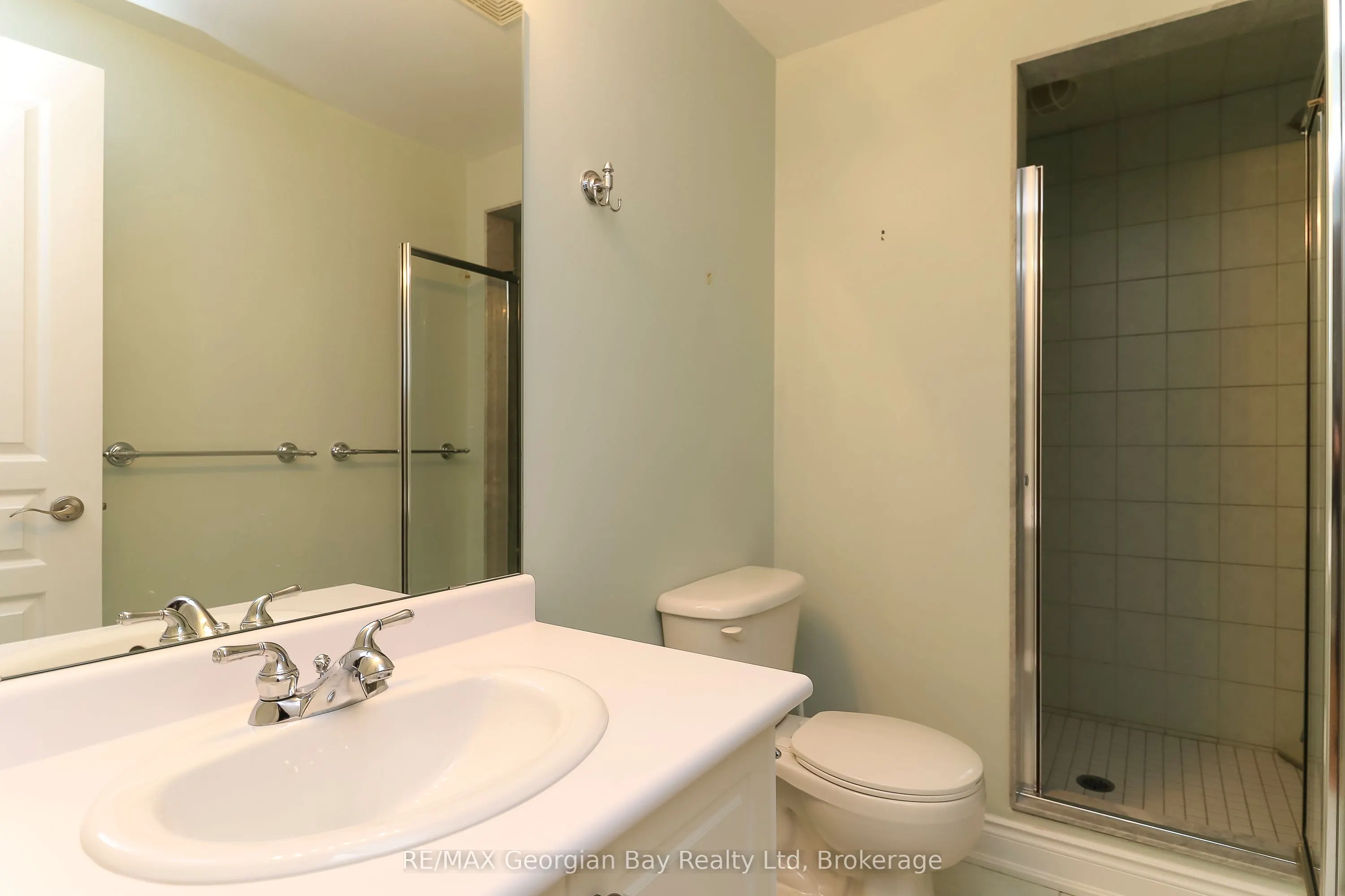 210 Wycliffe Cove