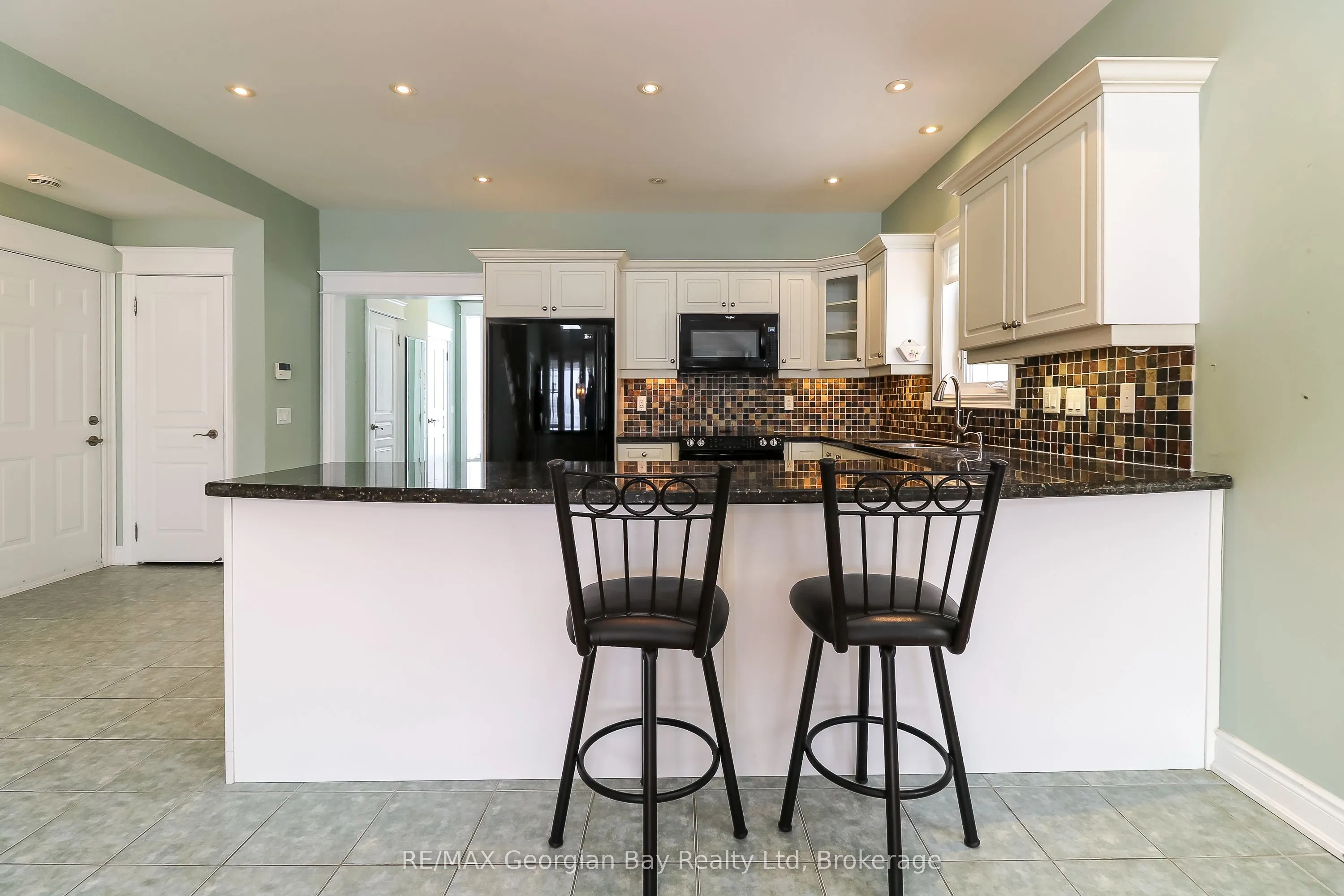 210 Wycliffe Cove