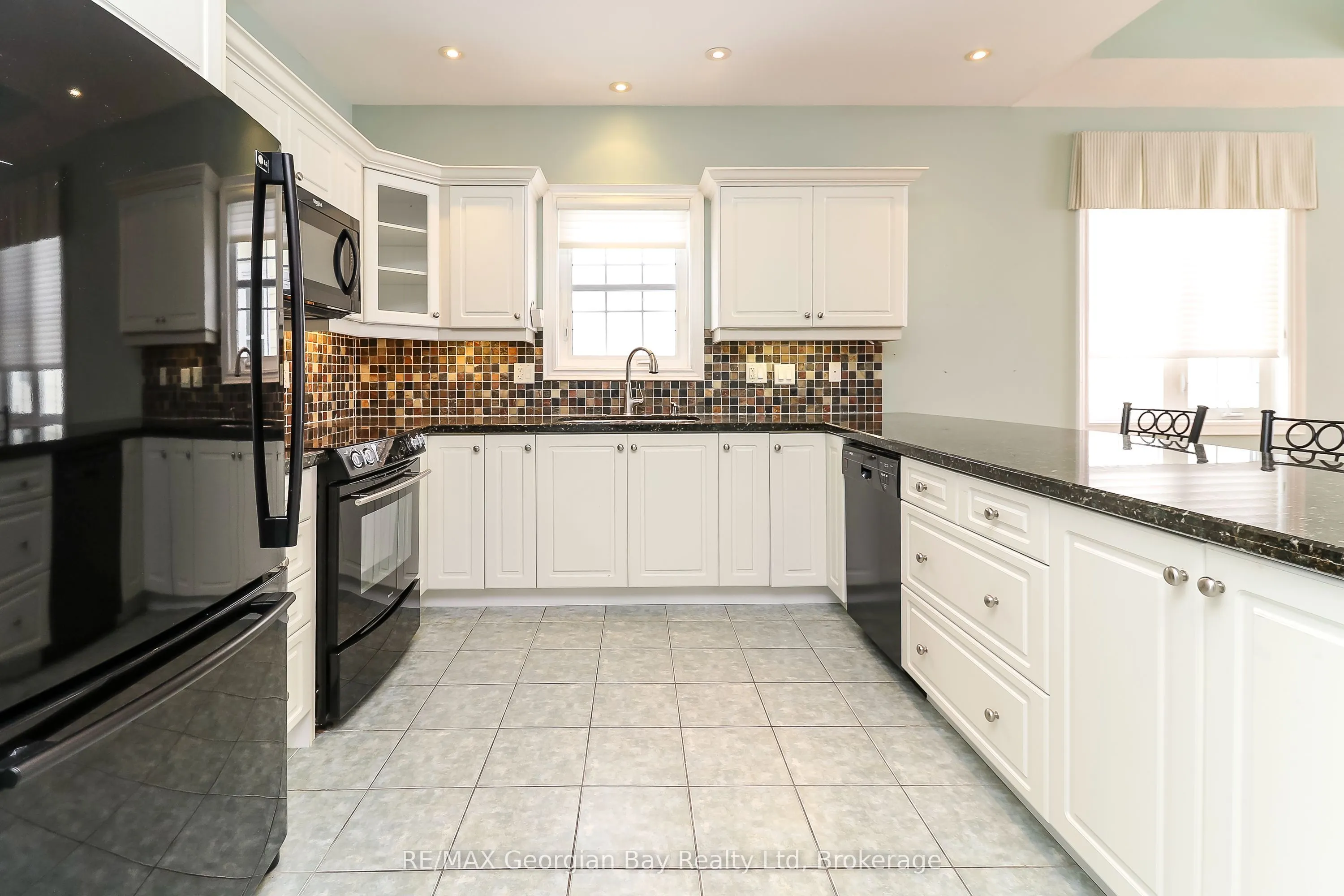 210 Wycliffe Cove