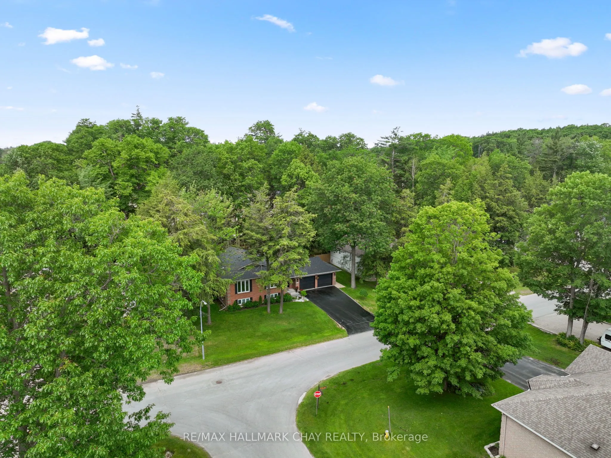 20 Downer Crescent