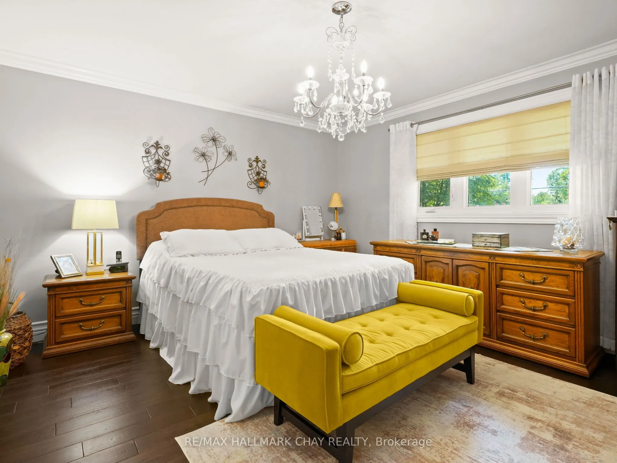 20 Downer Crescent