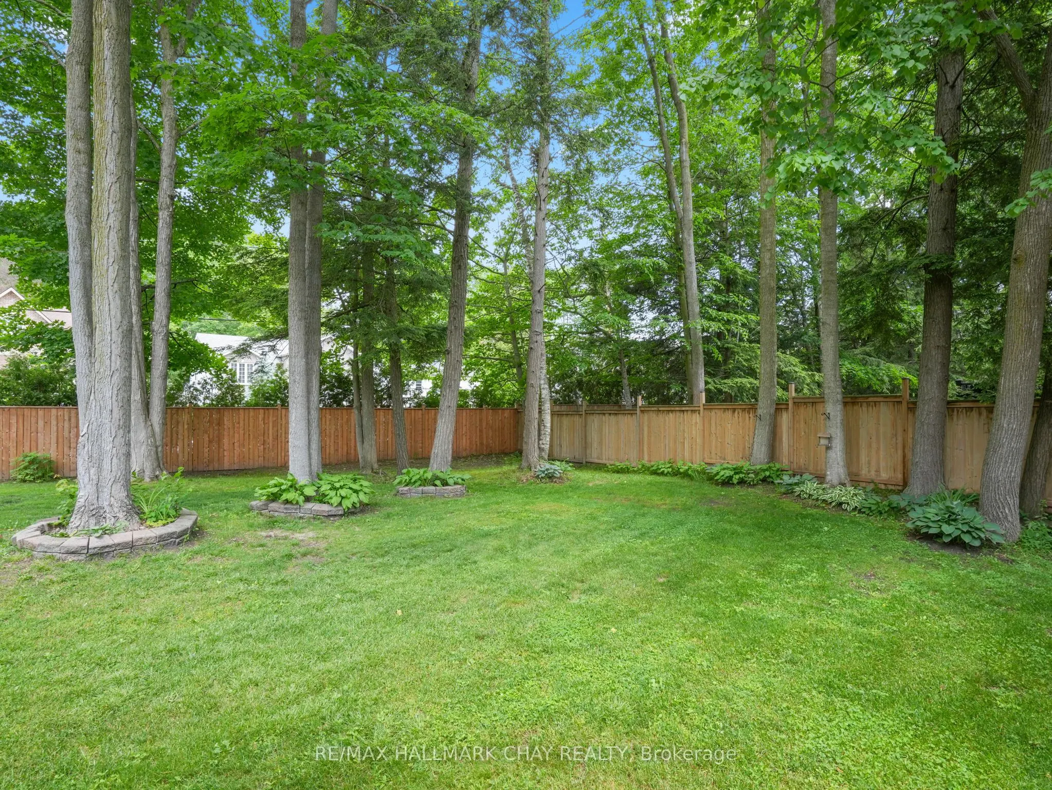 20 Downer Crescent