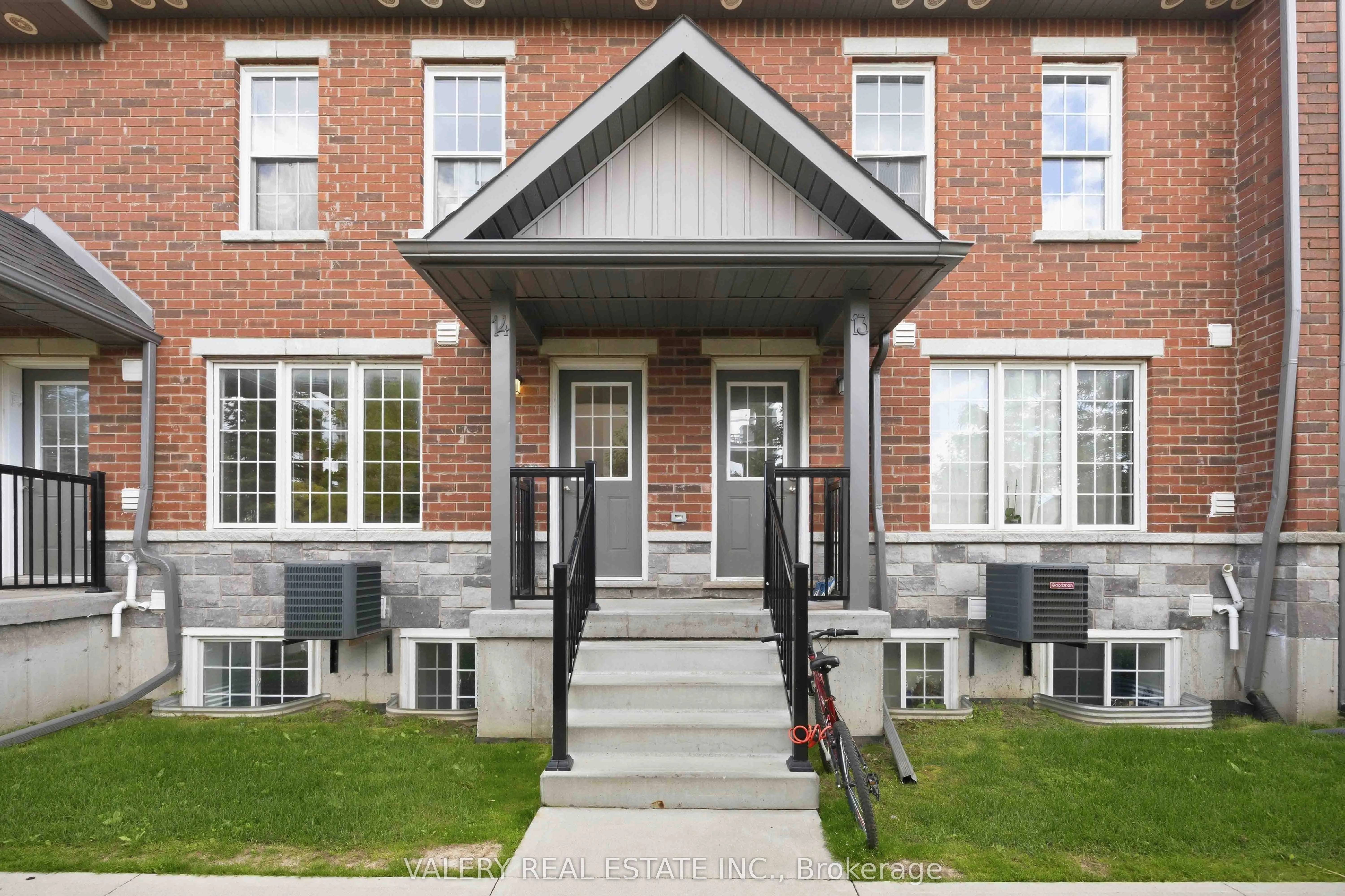 250 Penetanguishene Road #14