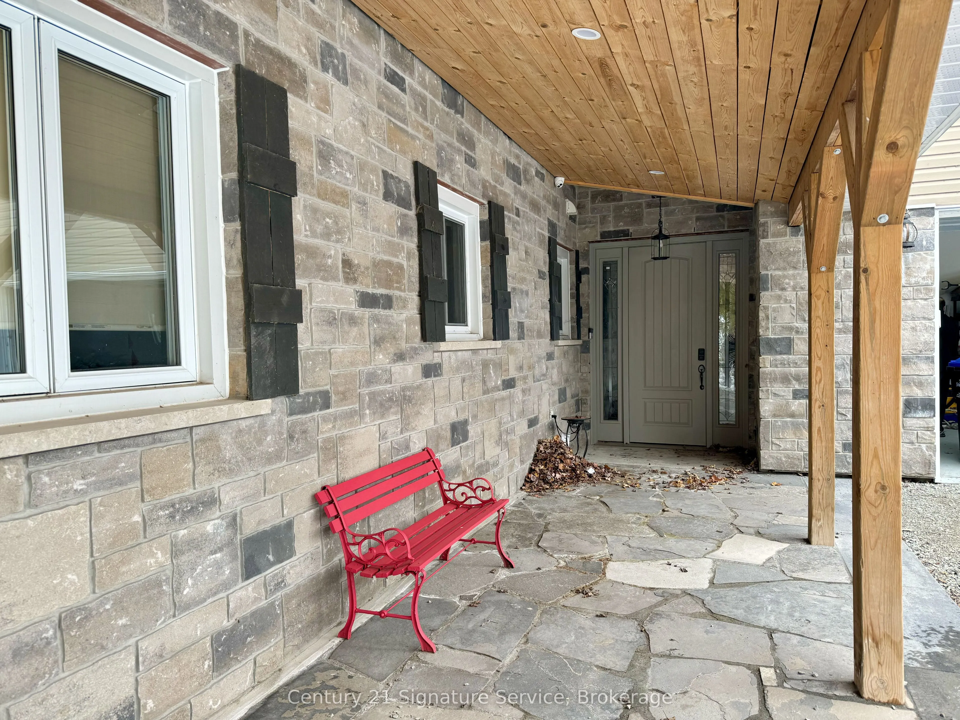 127 Maskinonge Road