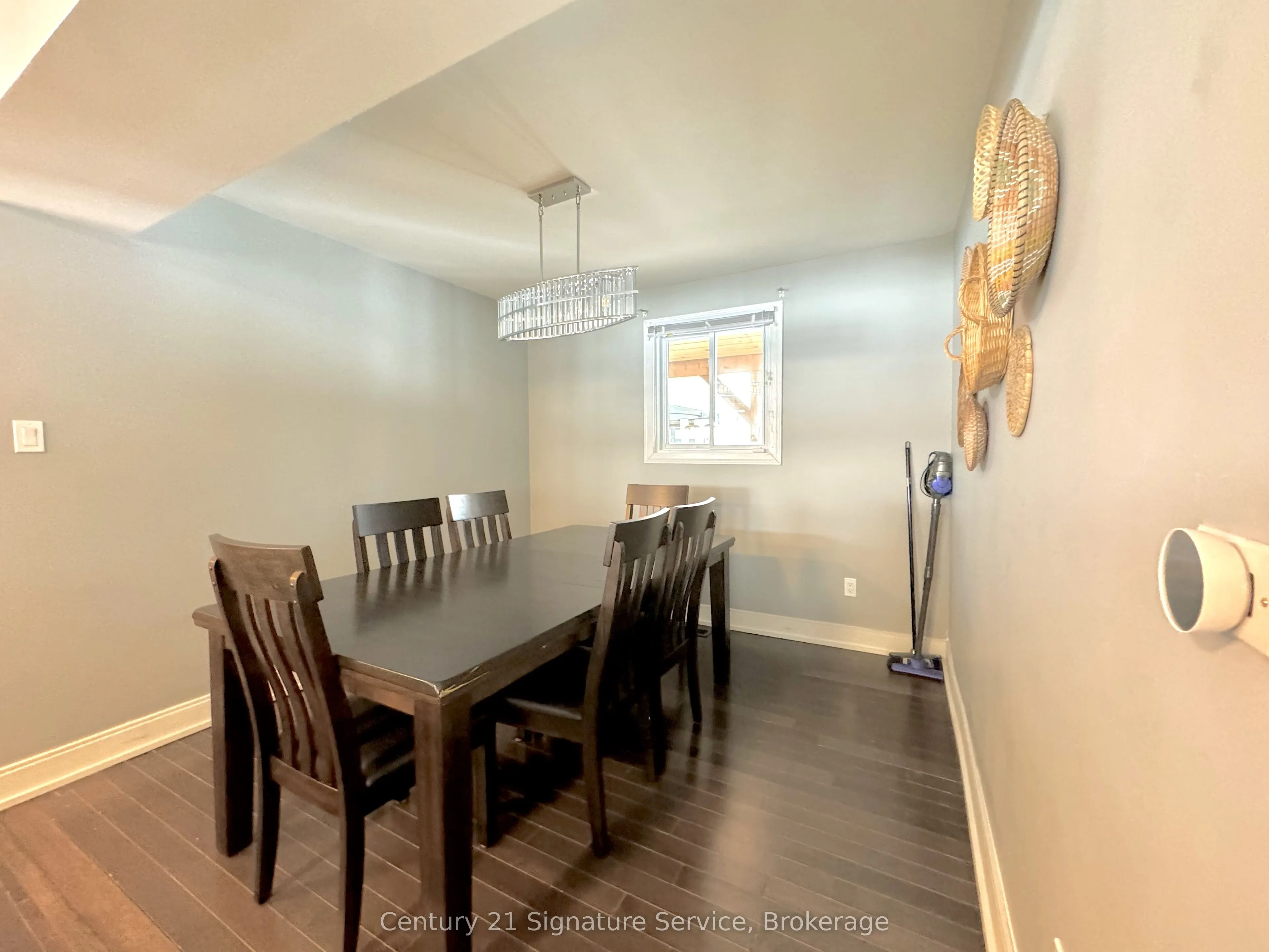 127 Maskinonge Road