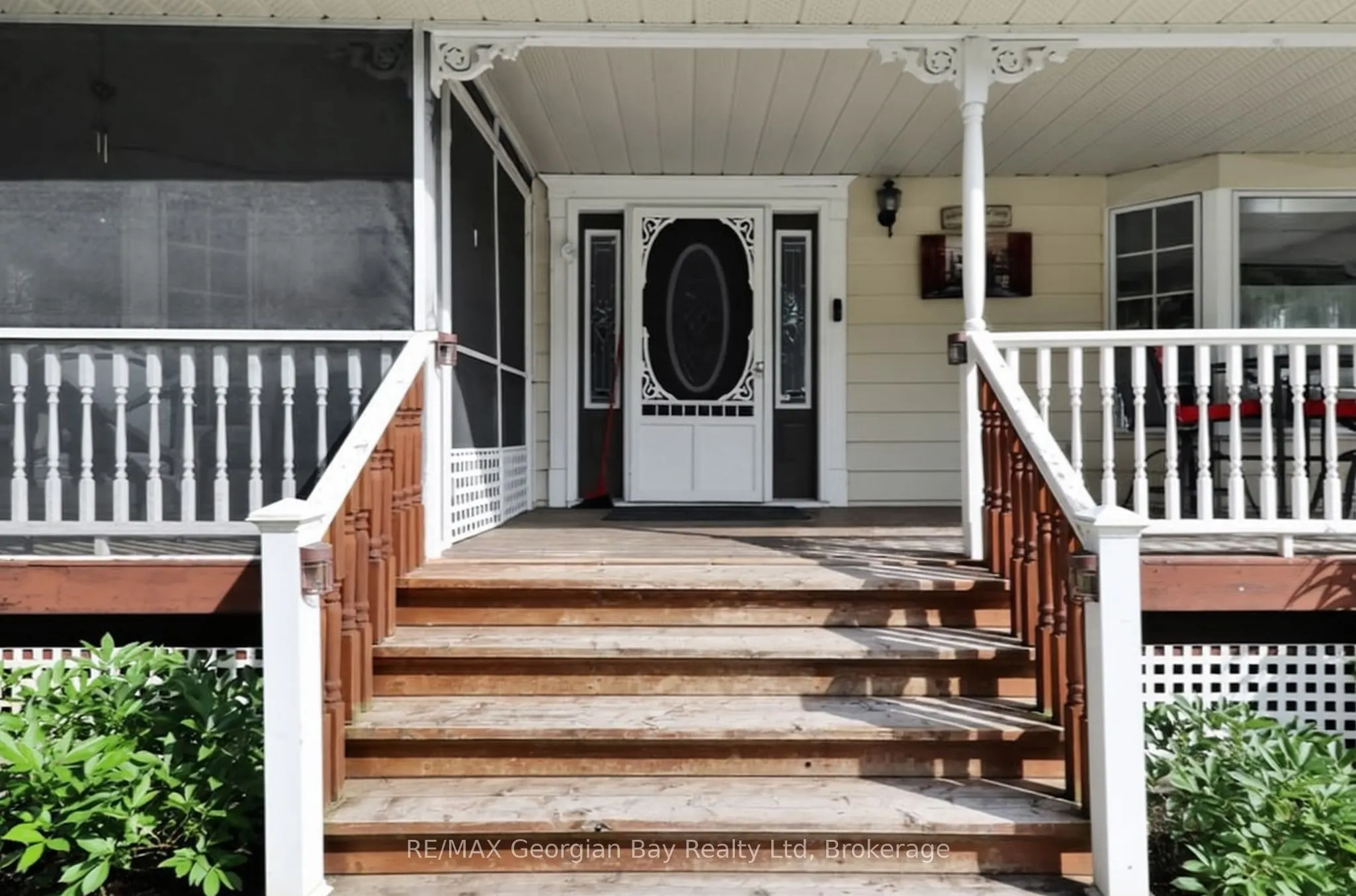4 Moore Avenue