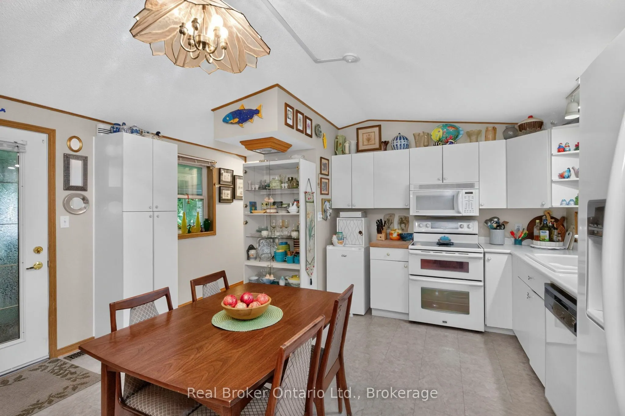 5411 Elliott Side Road #5