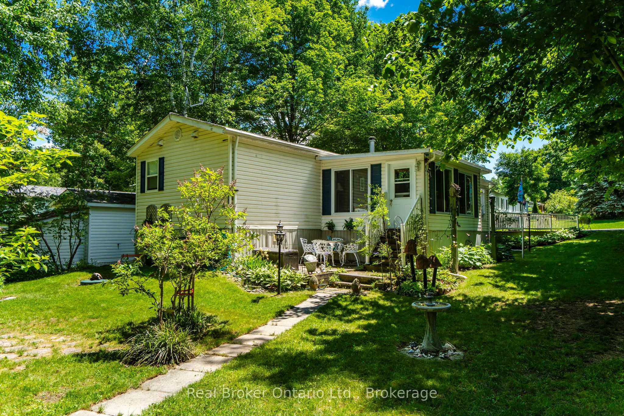 5411 Elliott Side Road #5