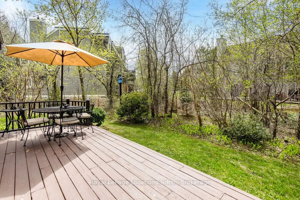 112 Escarpment Crescent #12