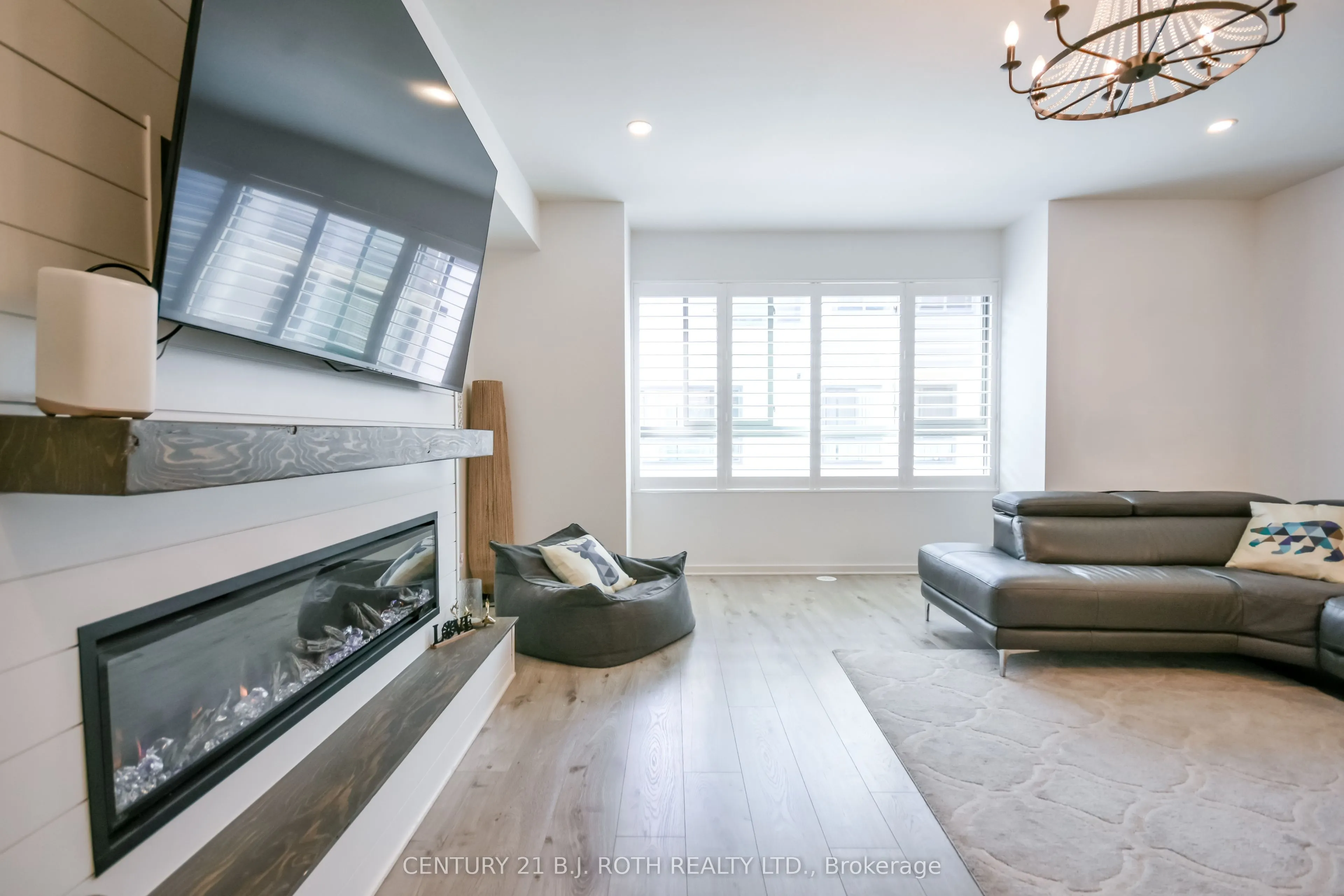 369 Essa Road #64