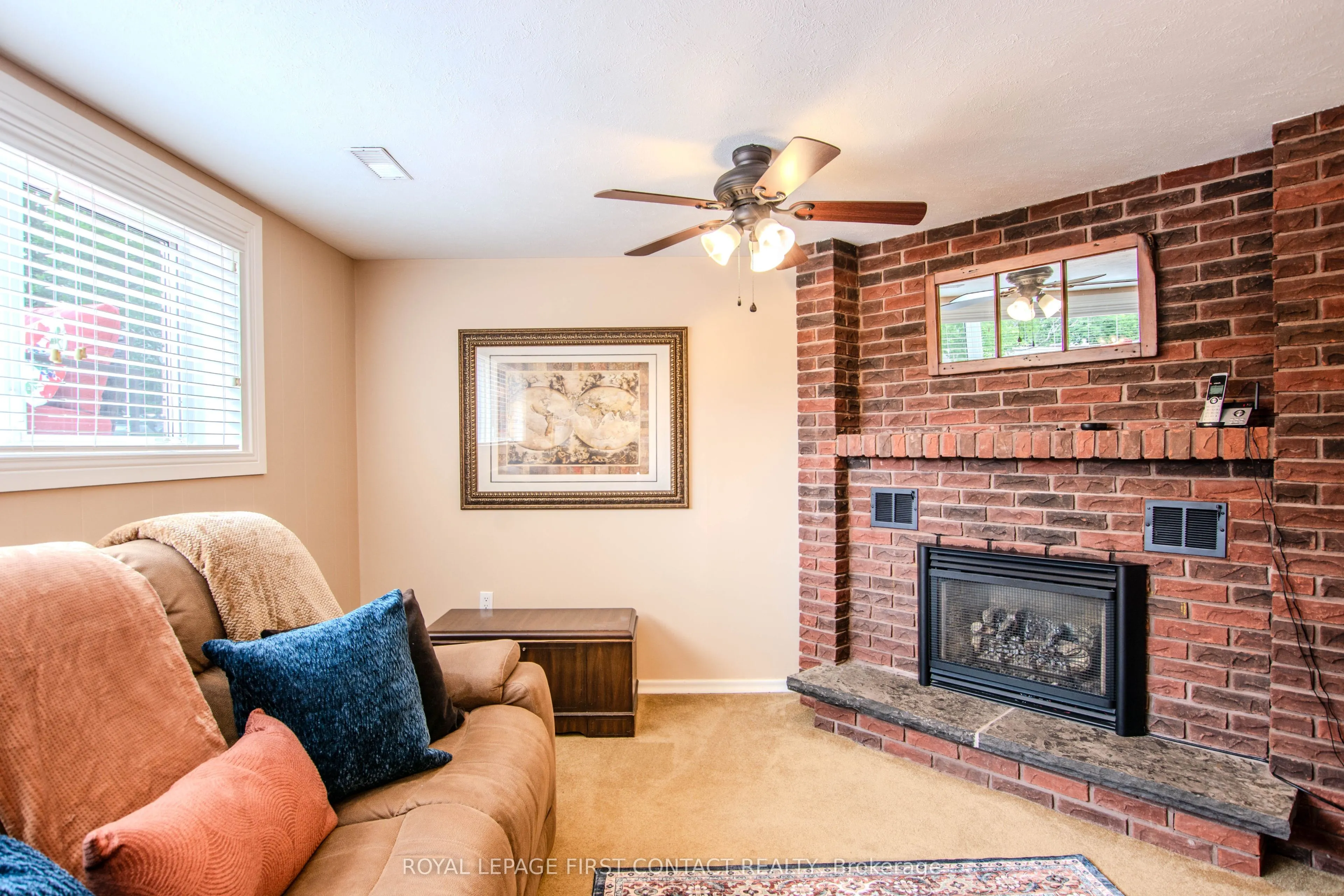 27 Tower Crescent