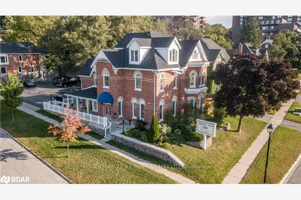1 Berczy Street