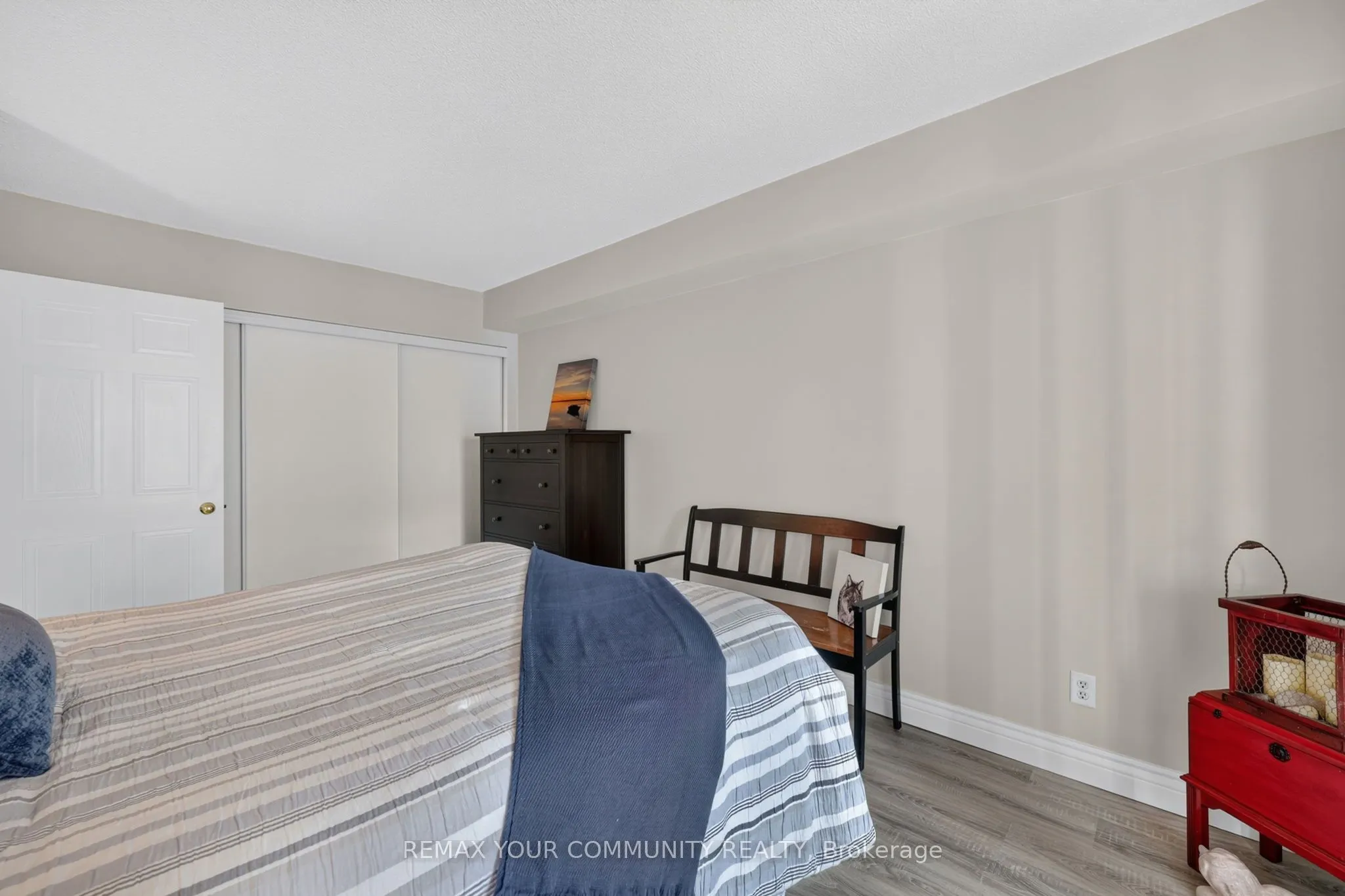 140 Dunlop Street E #1409