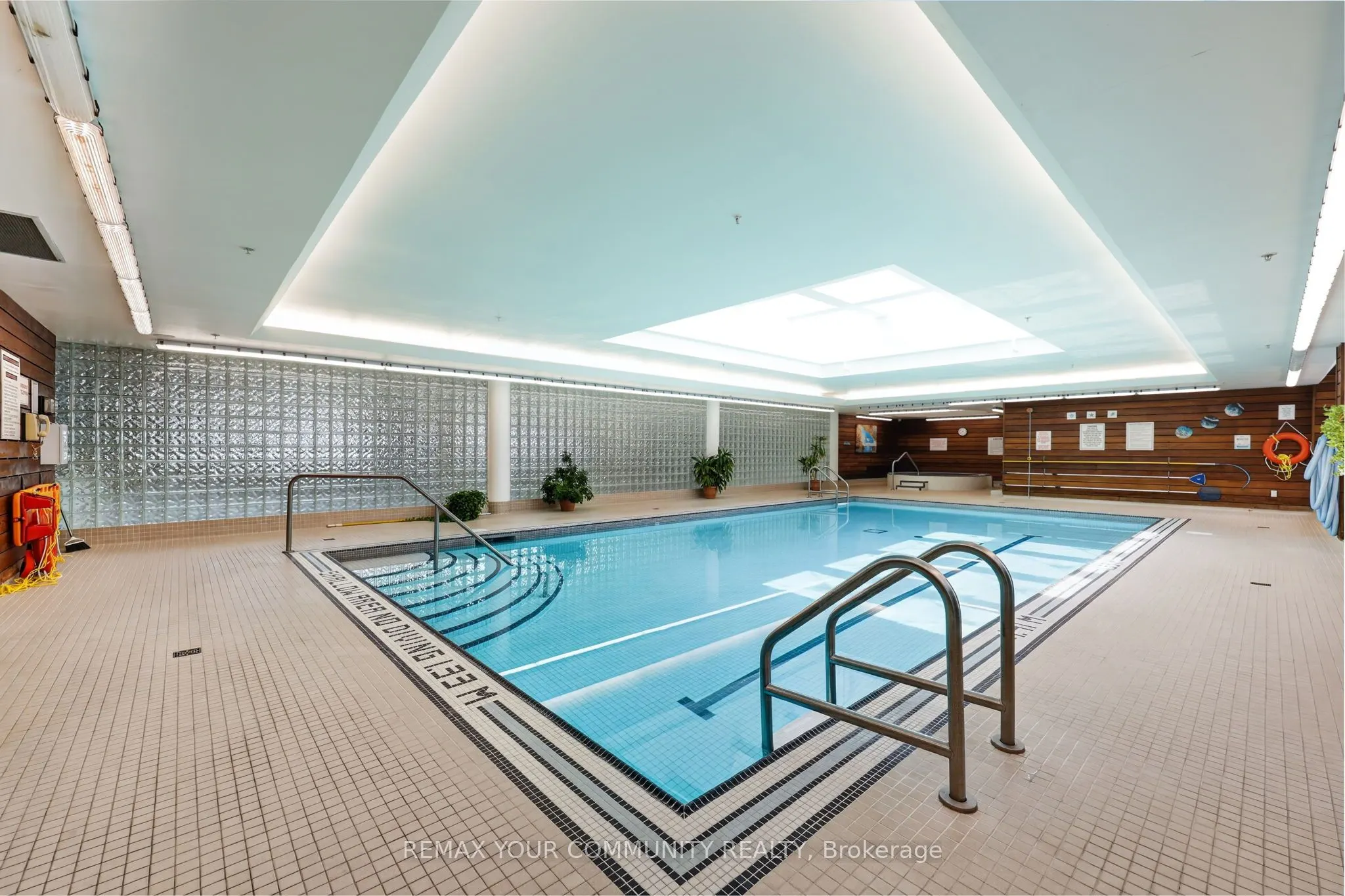 140 Dunlop Street E #1409