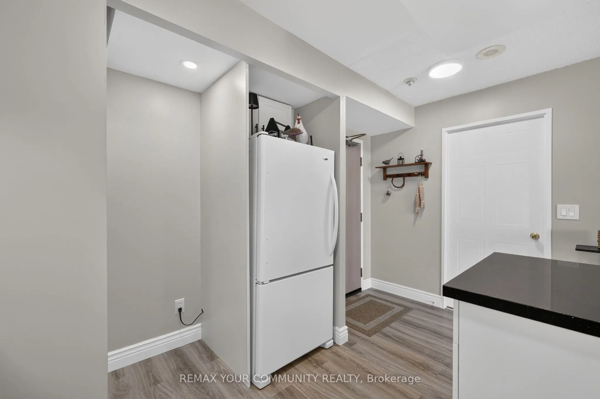 140 Dunlop Street E #1409