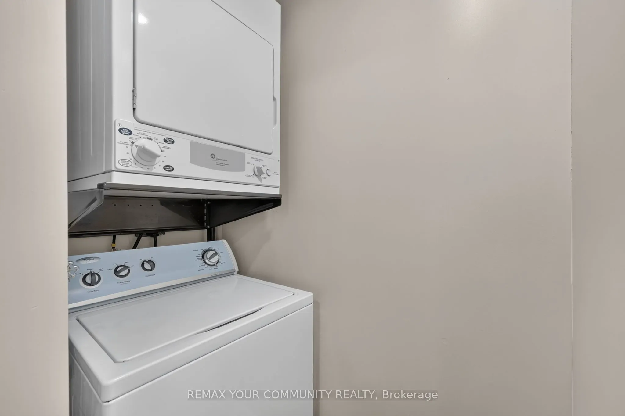 140 Dunlop Street E #1409