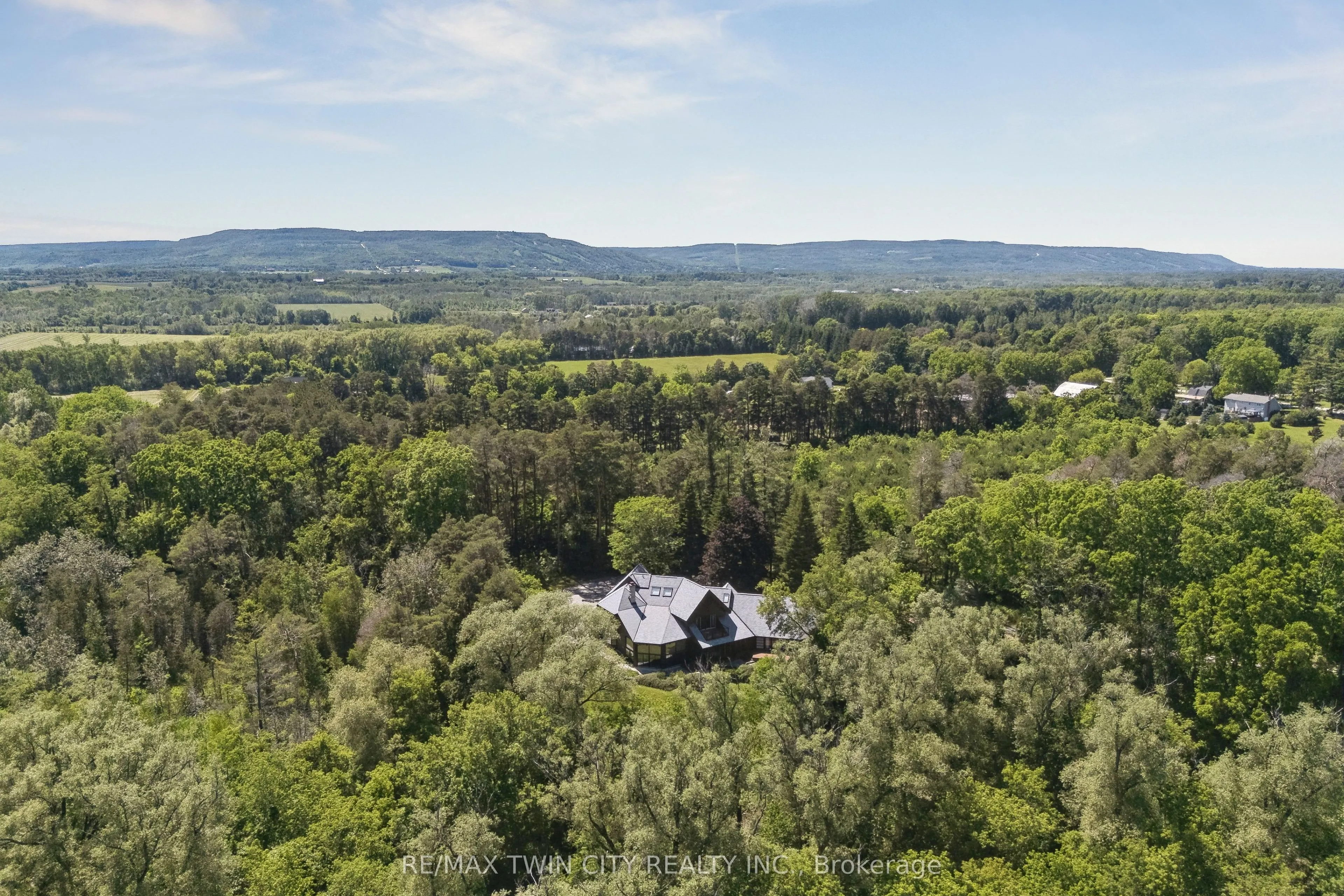 7665 36/37 NOTTAWASAGA Side Road W
