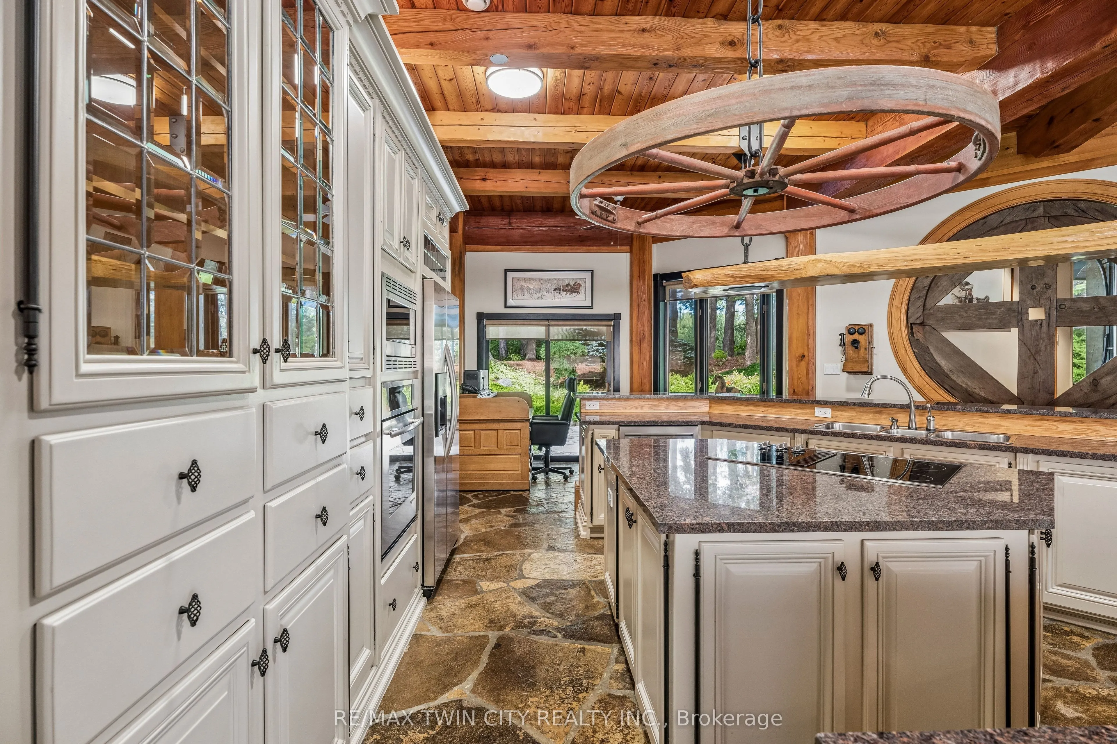 7665 36/37 NOTTAWASAGA Side Road W