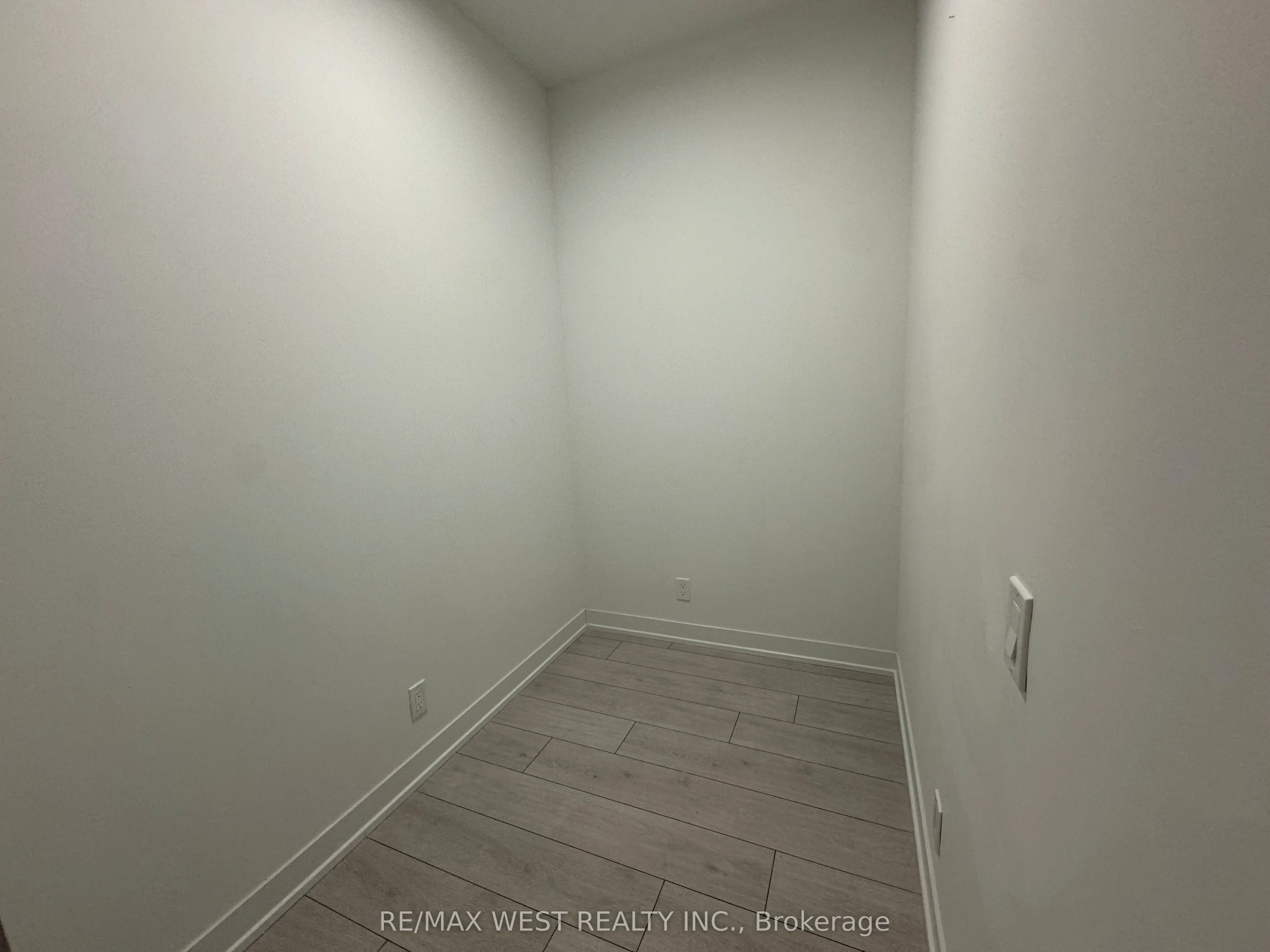 39 Mary Street #1210