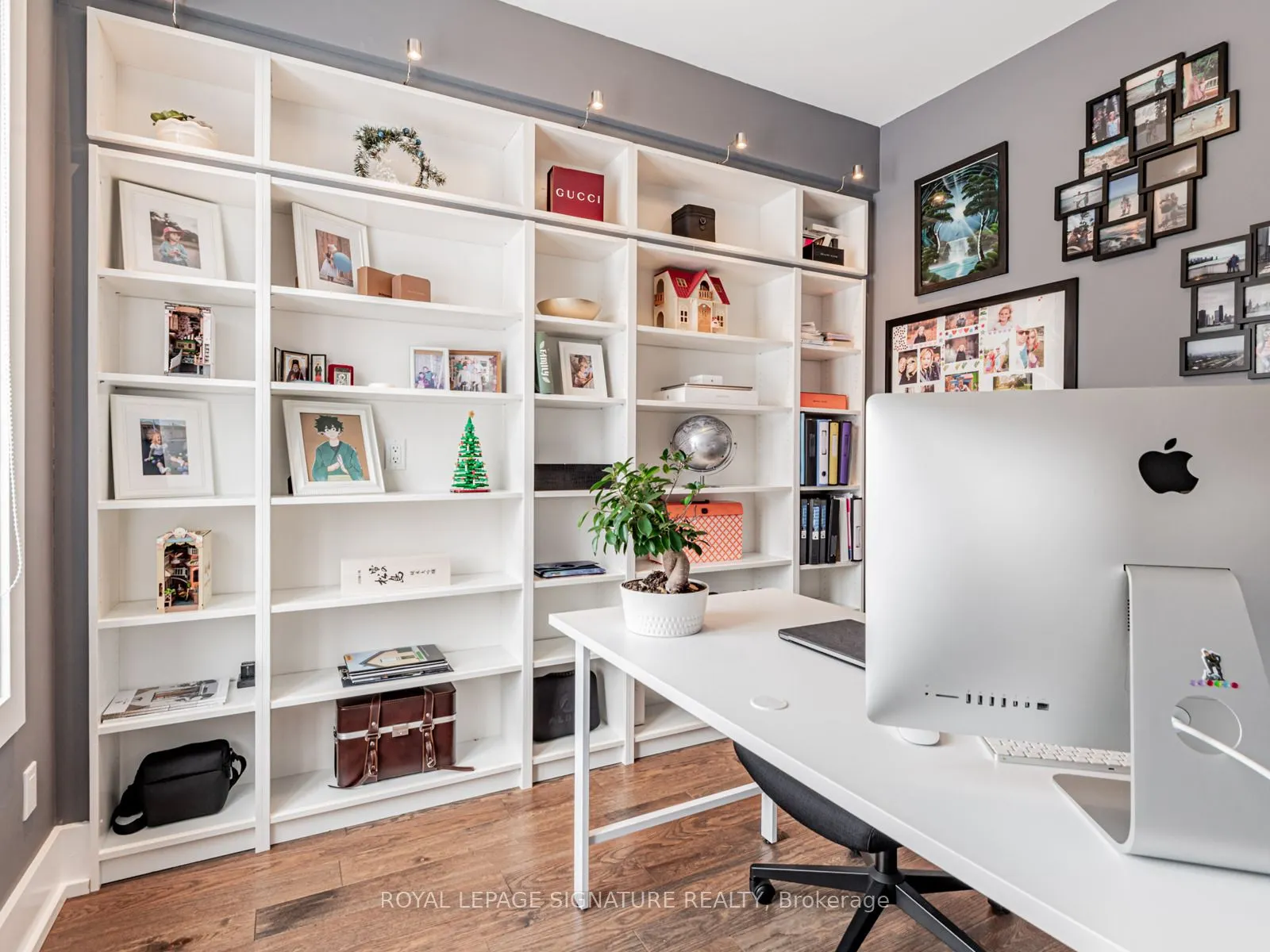 26 Marks Road