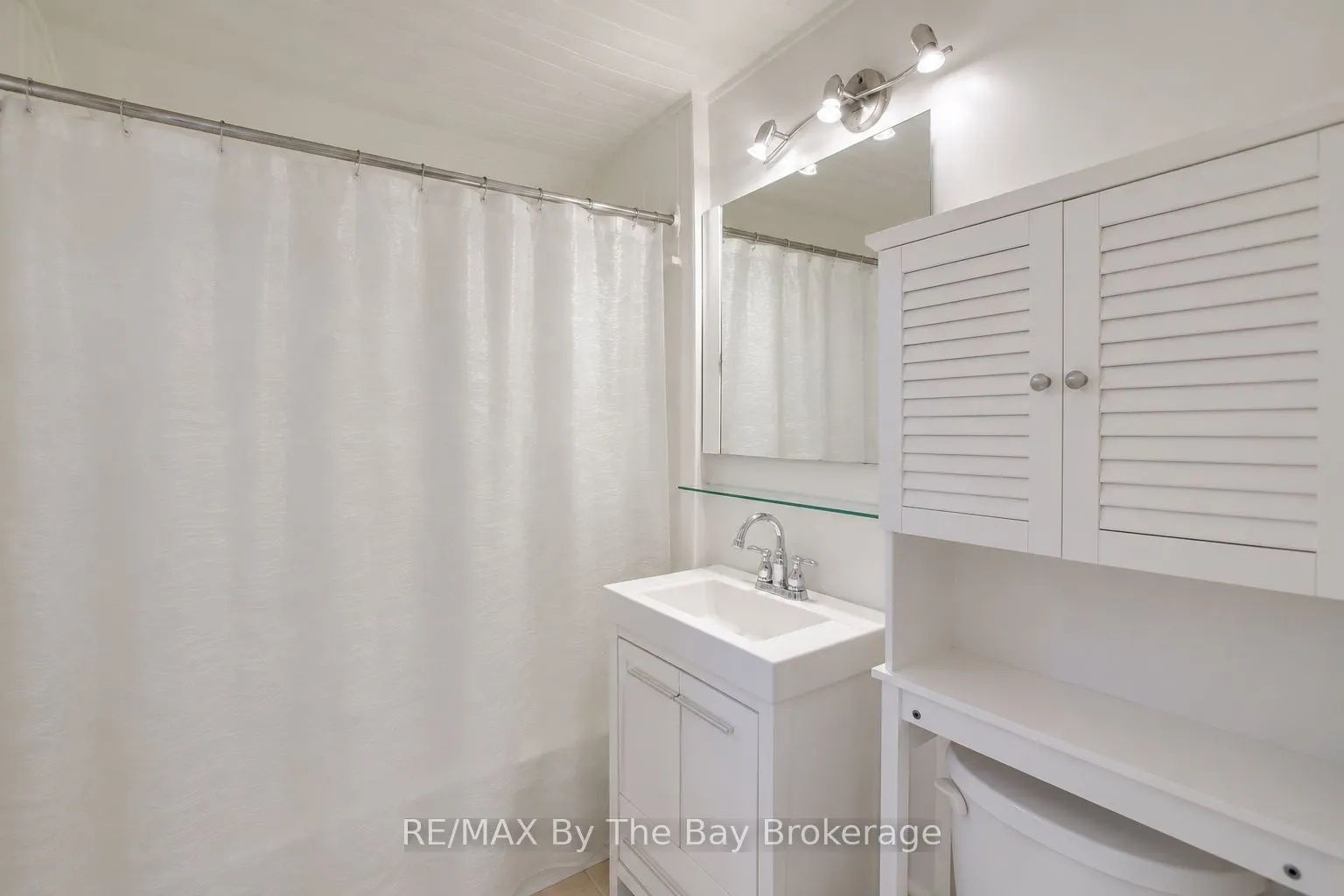 103 Sunnidale Road S