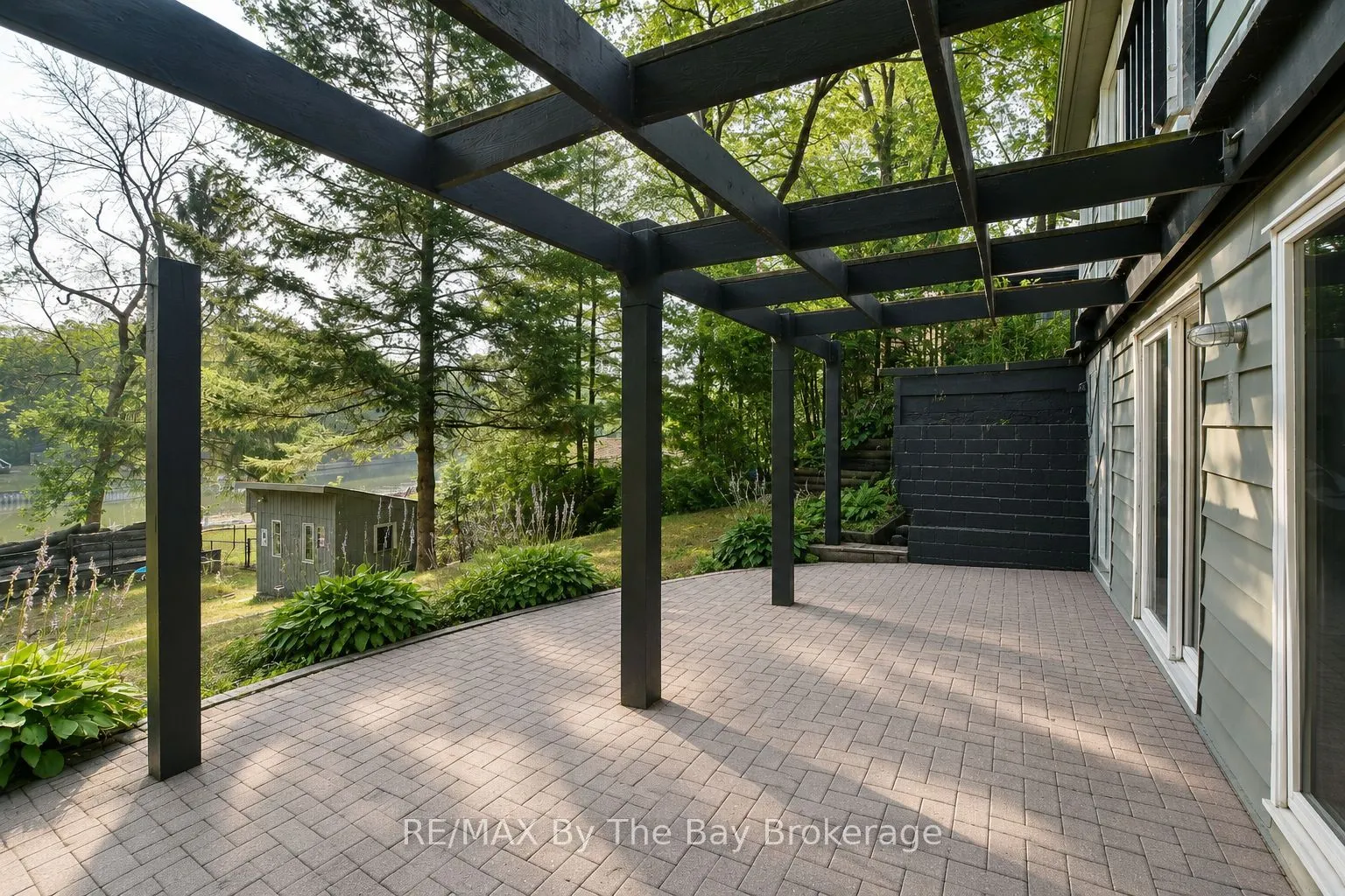103 Sunnidale Road S