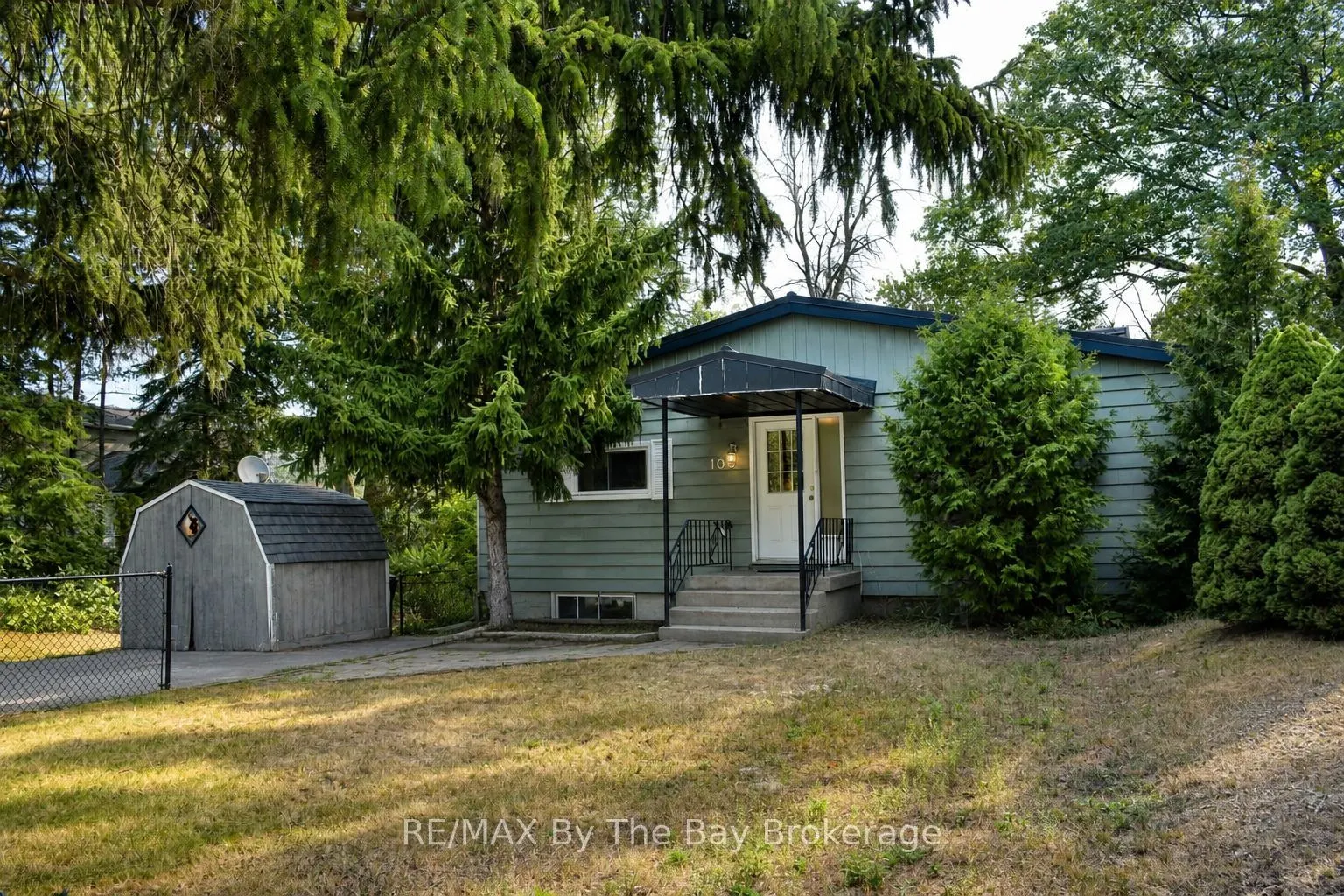103 Sunnidale Road S
