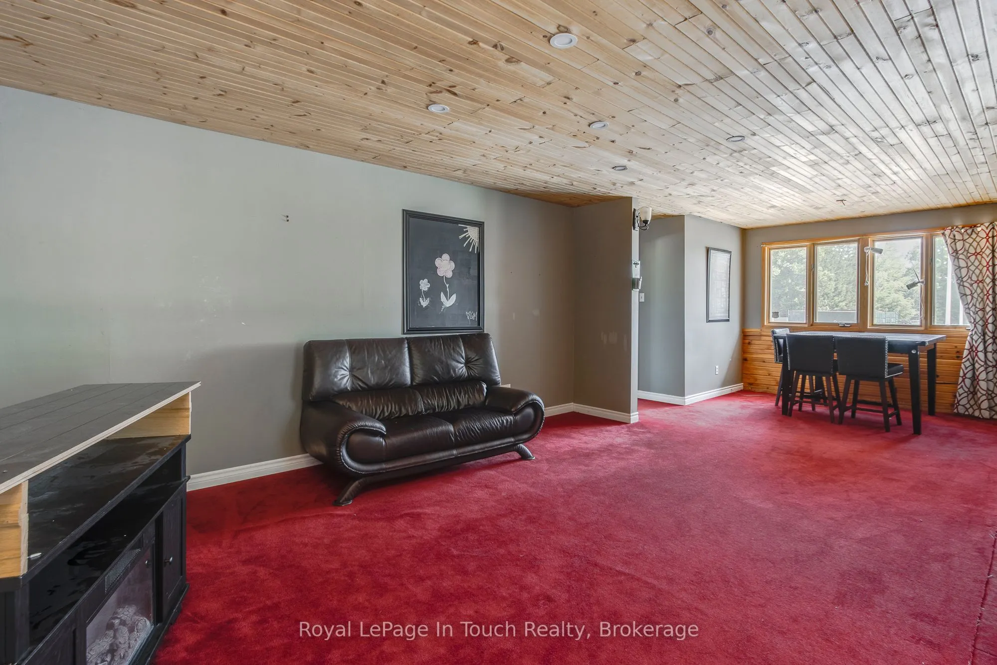 740 Balm Beach Road E
