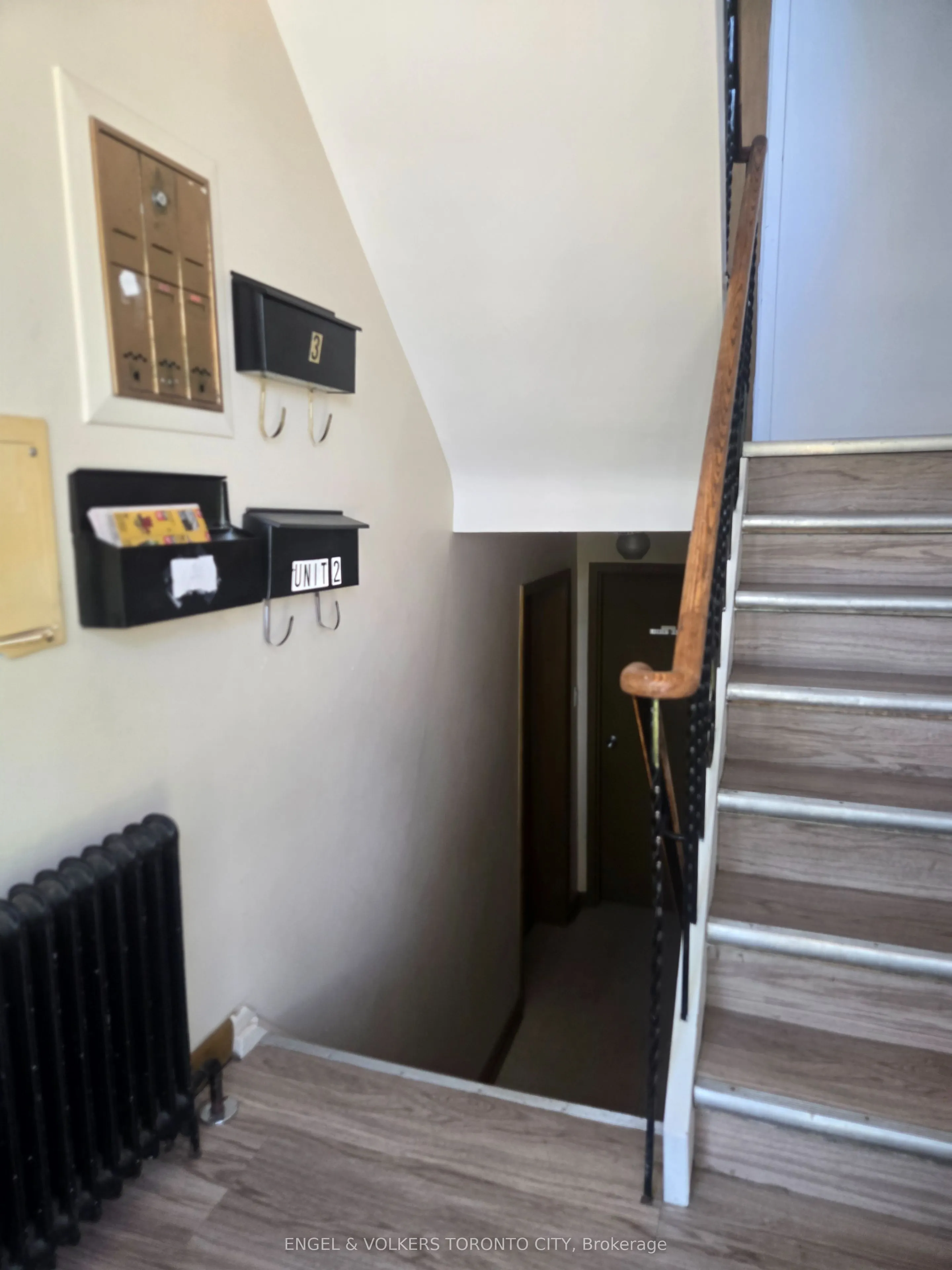 42 Rose Street #1