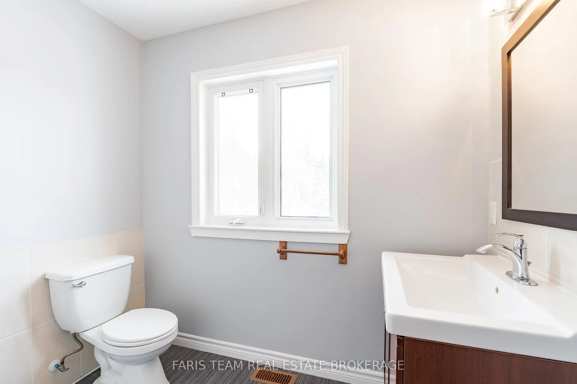 2384 Champlain Road