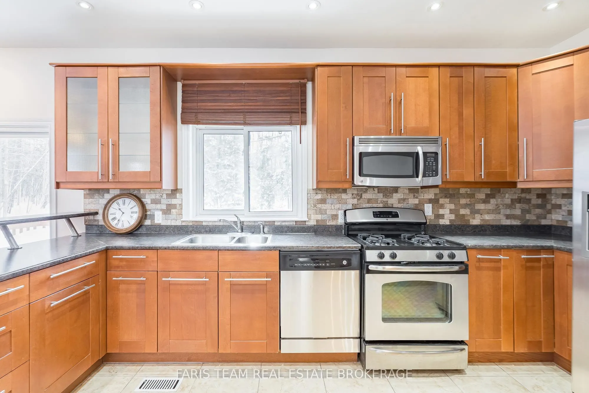 2384 Champlain Road