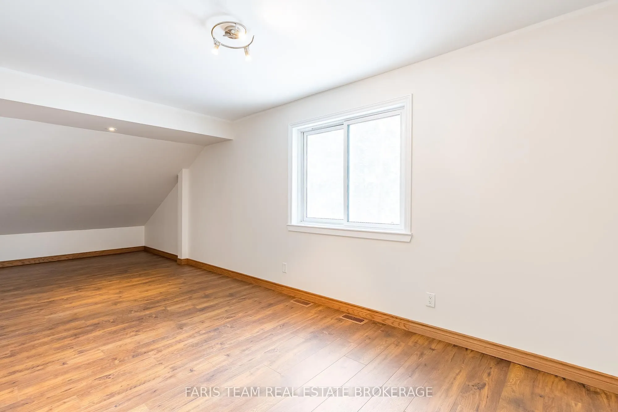 2384 Champlain Road