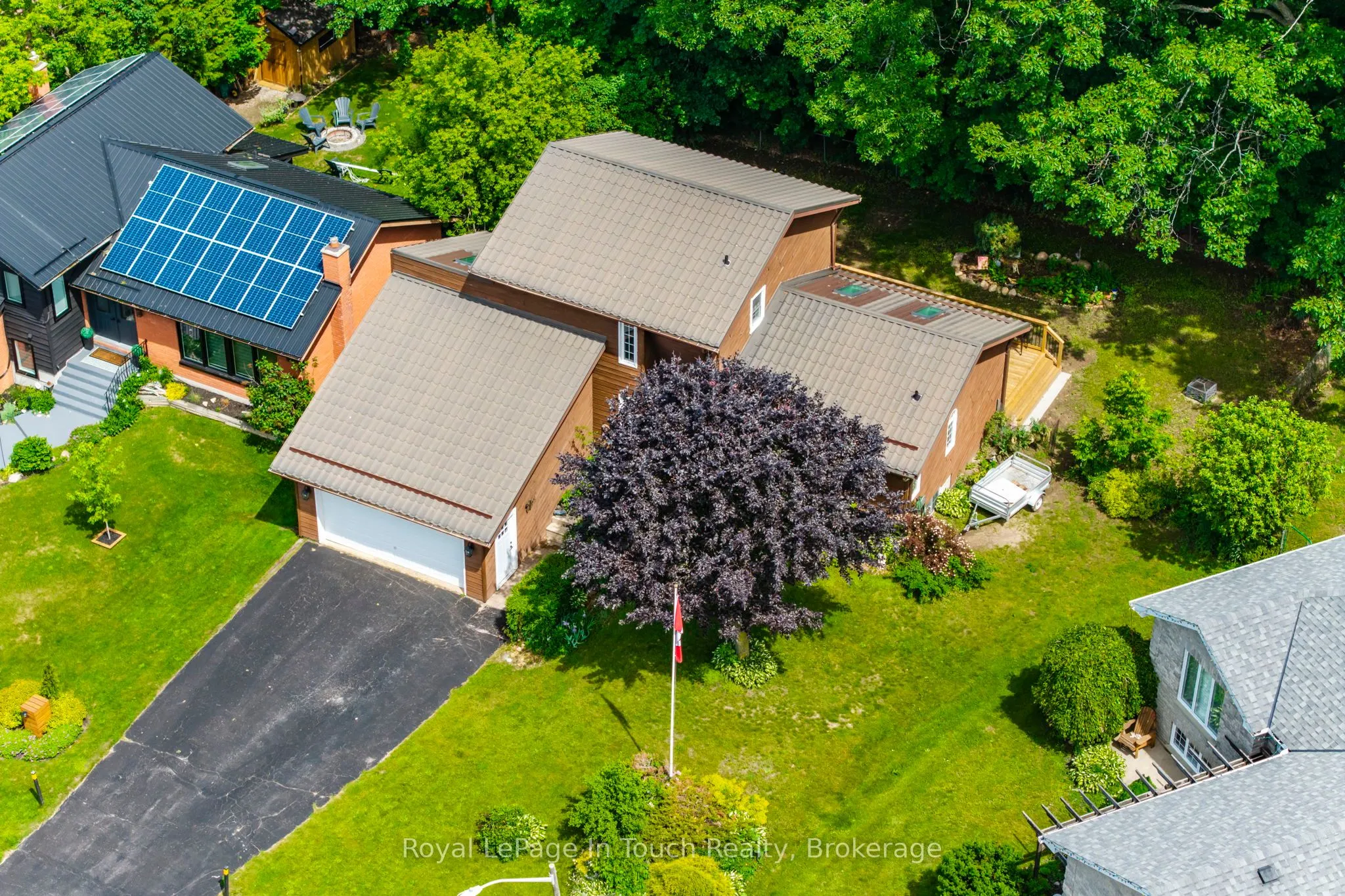 13 Hallen Drive
