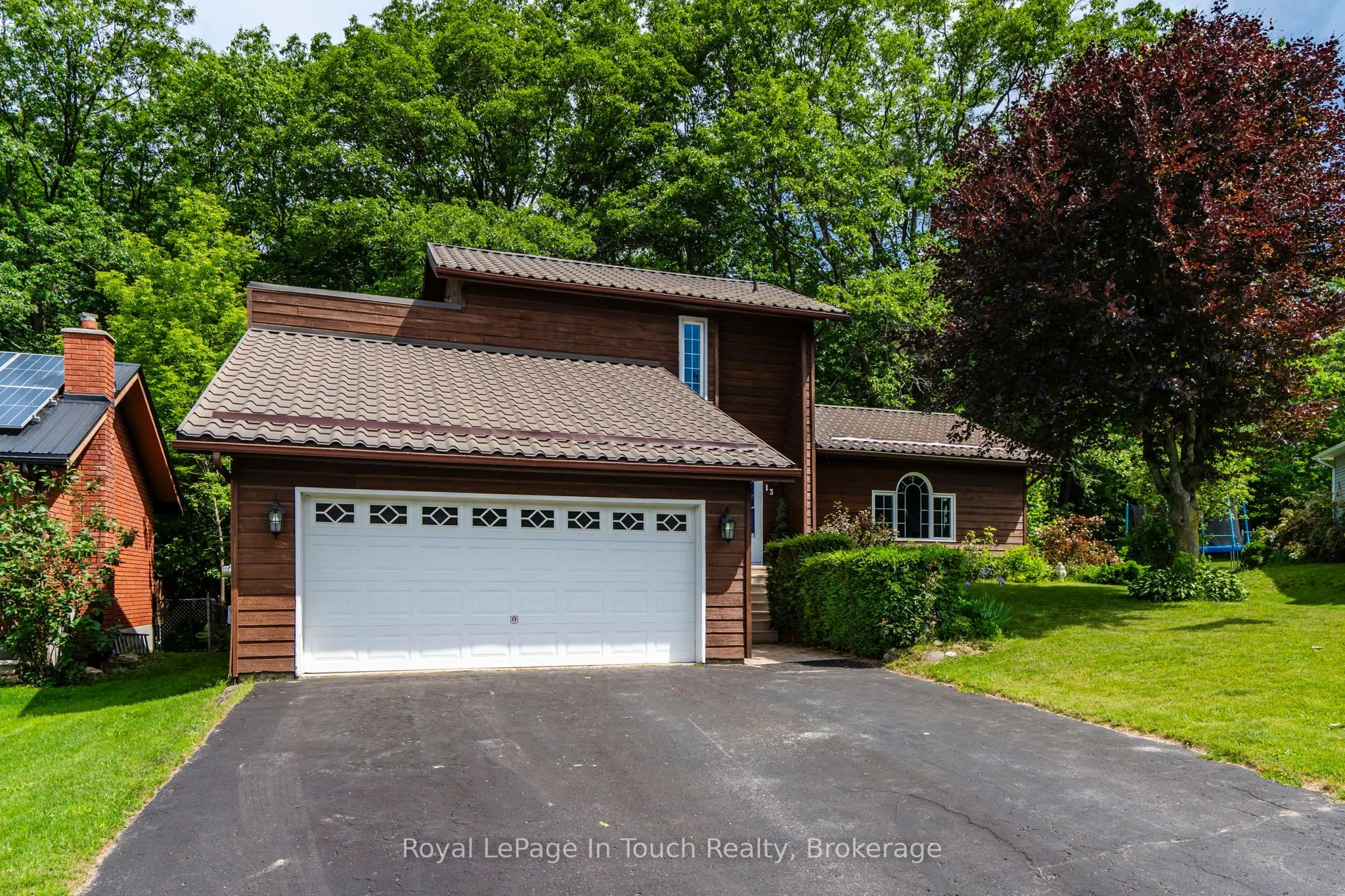 13 Hallen Drive