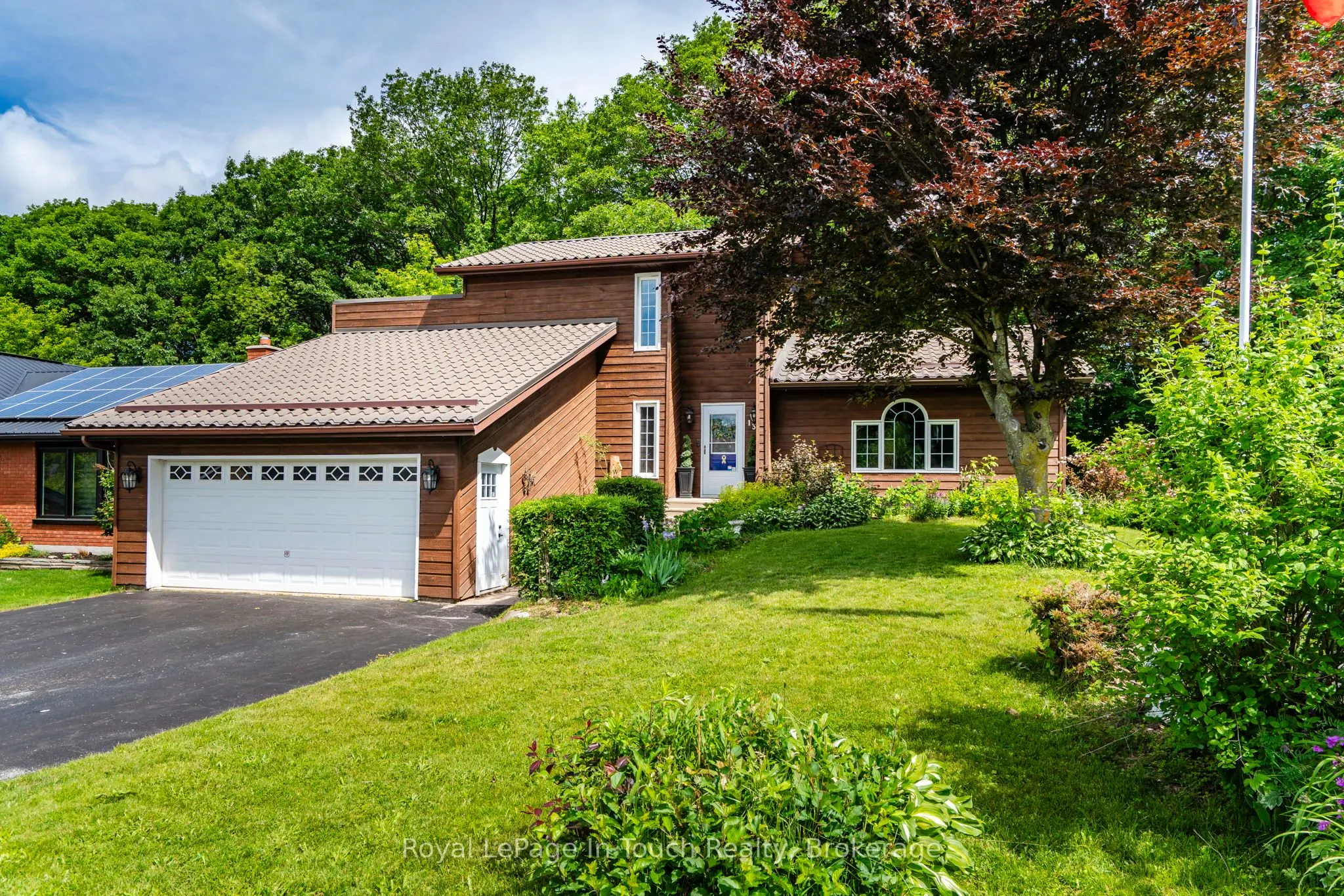 13 Hallen Drive