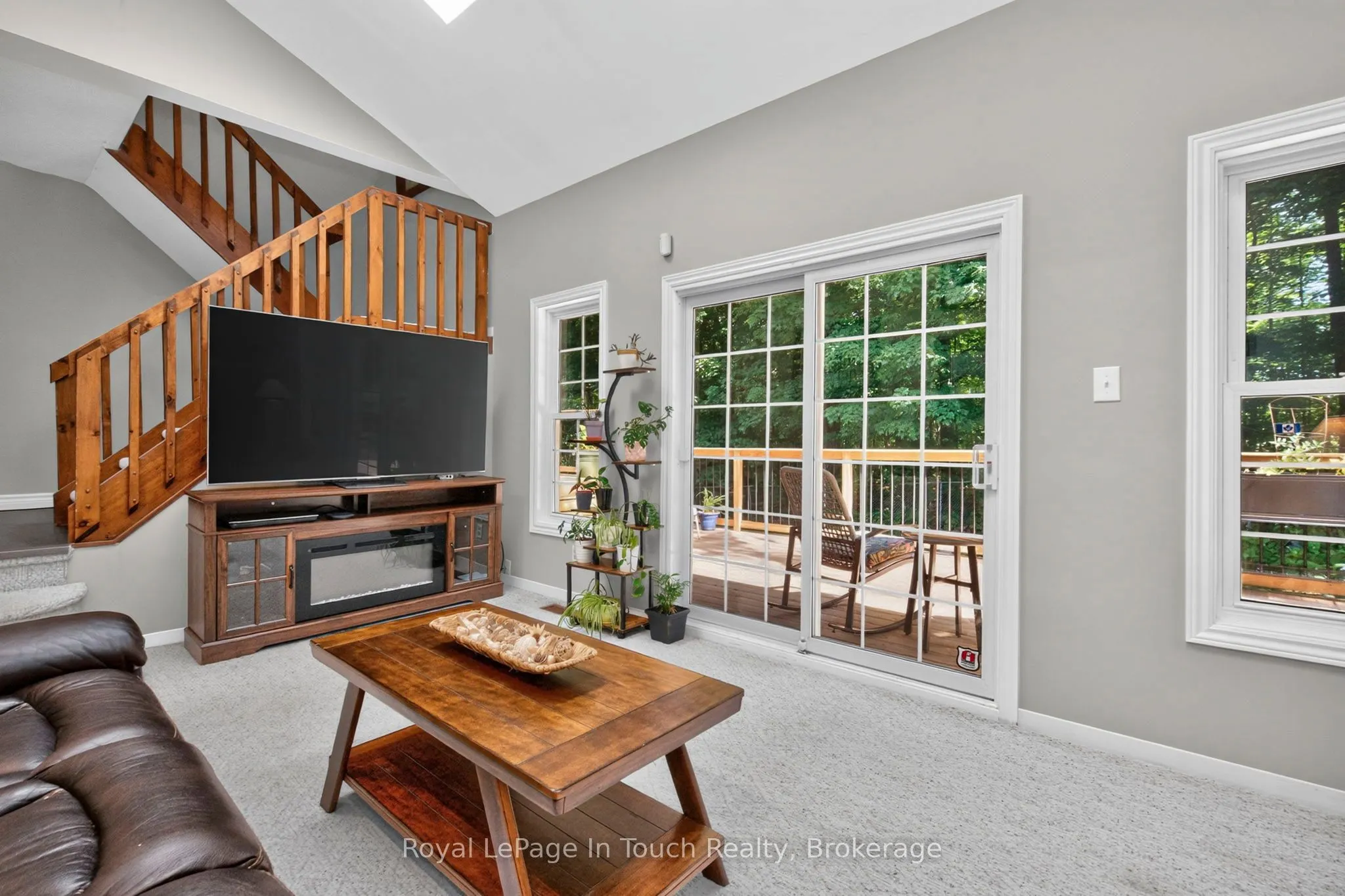 13 Hallen Drive