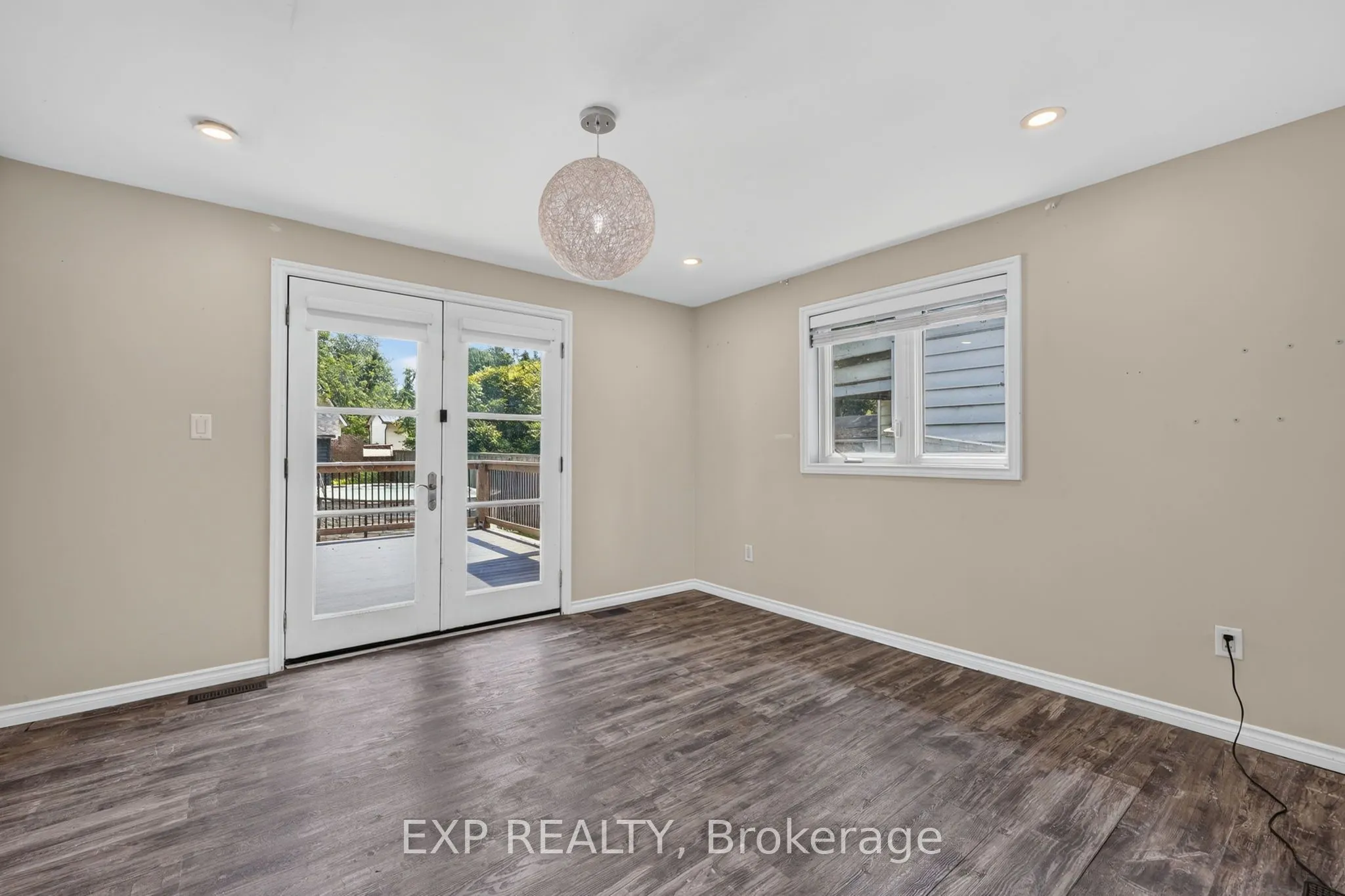 3391 Beachview Avenue