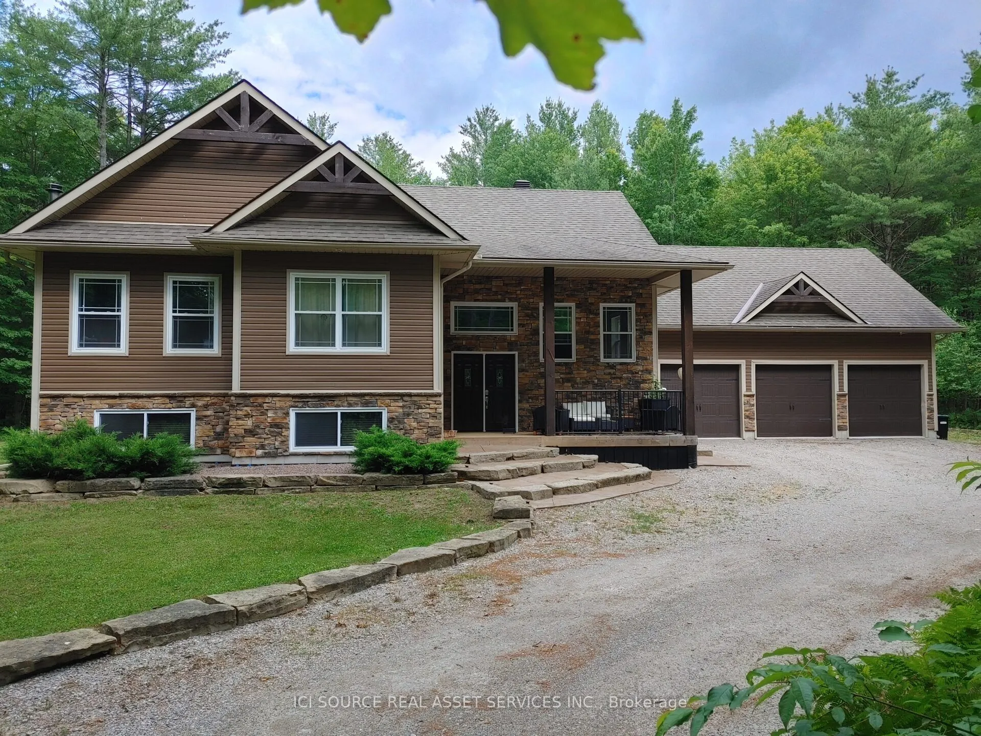 2932 Pinecone Trail