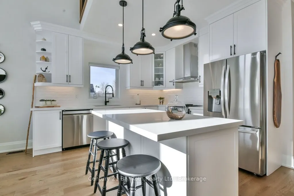 53 Dock Lane E #27