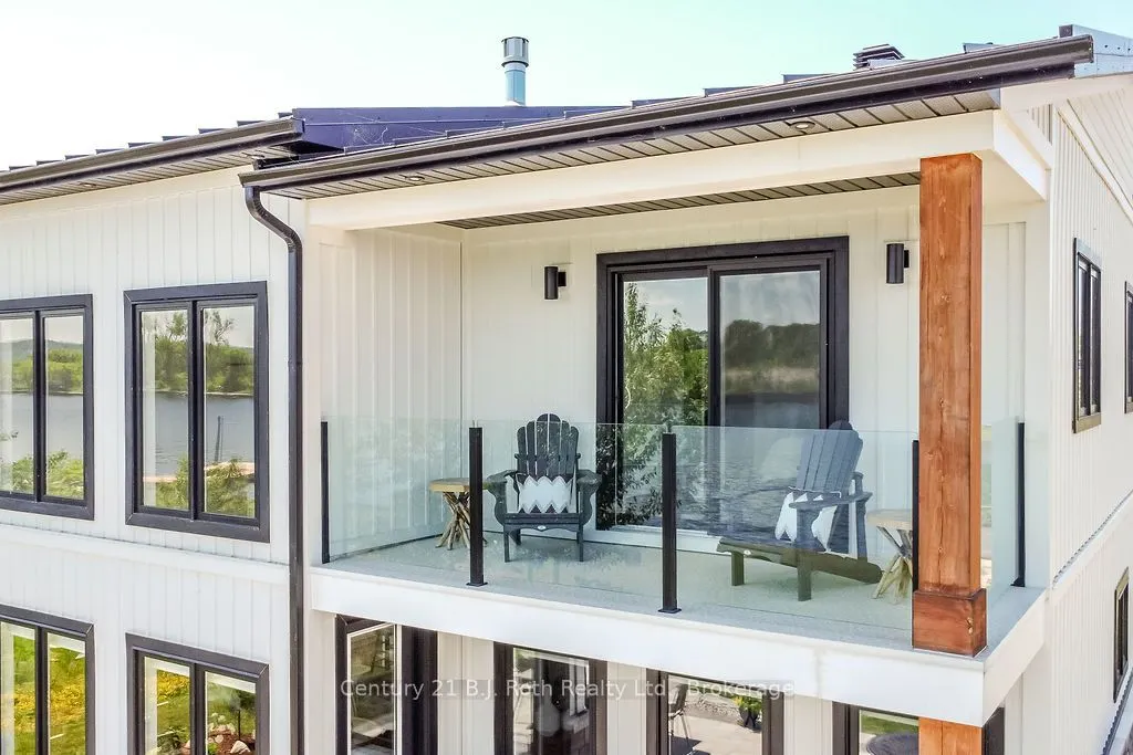 53 Dock Lane E #27