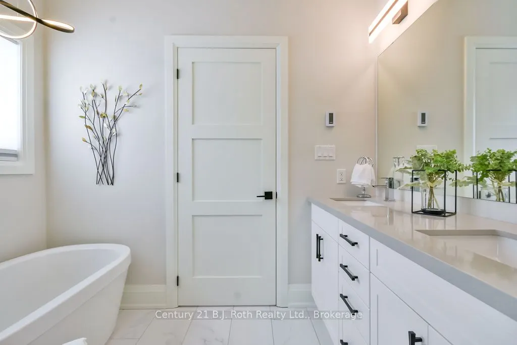 53 Dock Lane E #27