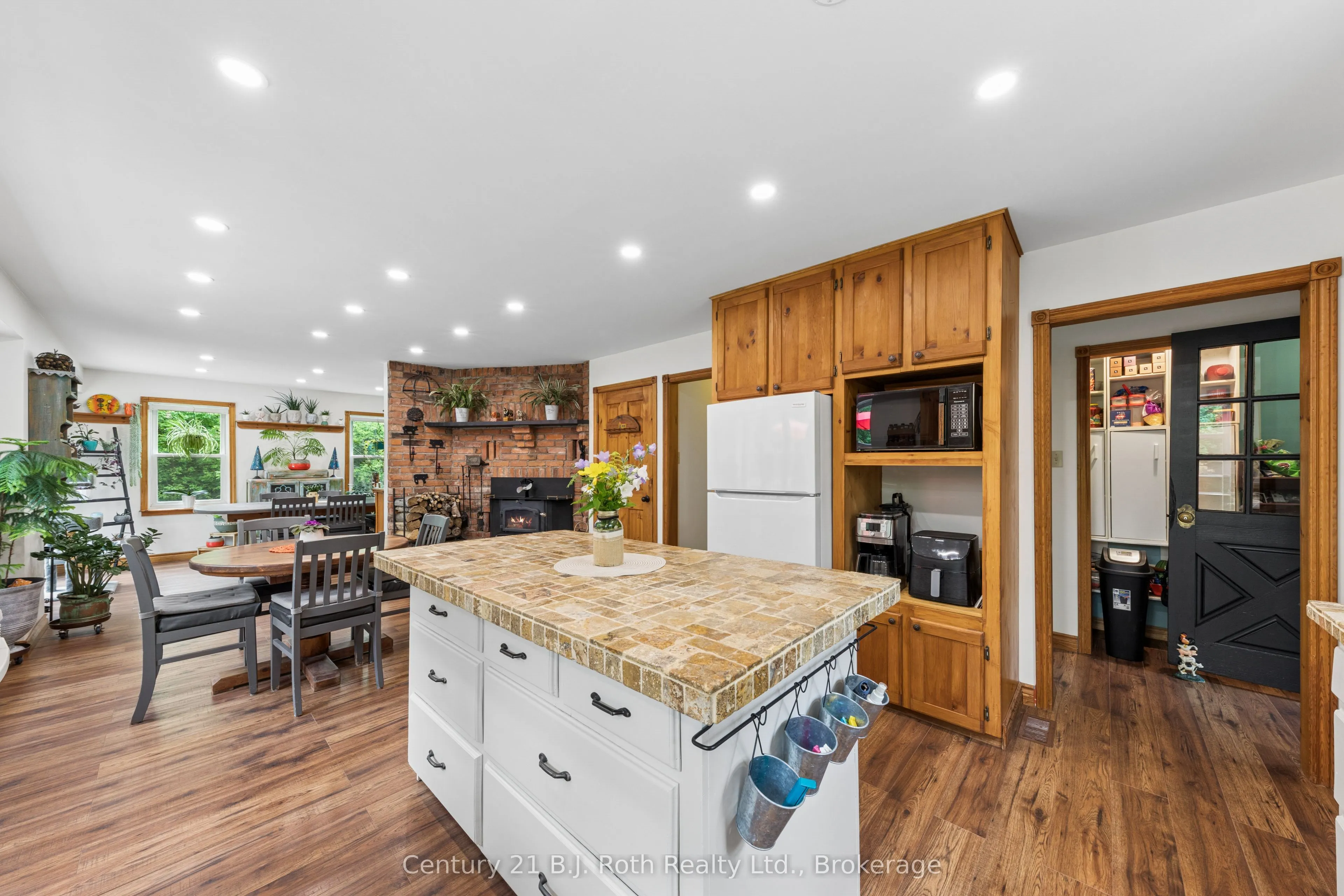 3147 Dalton Court