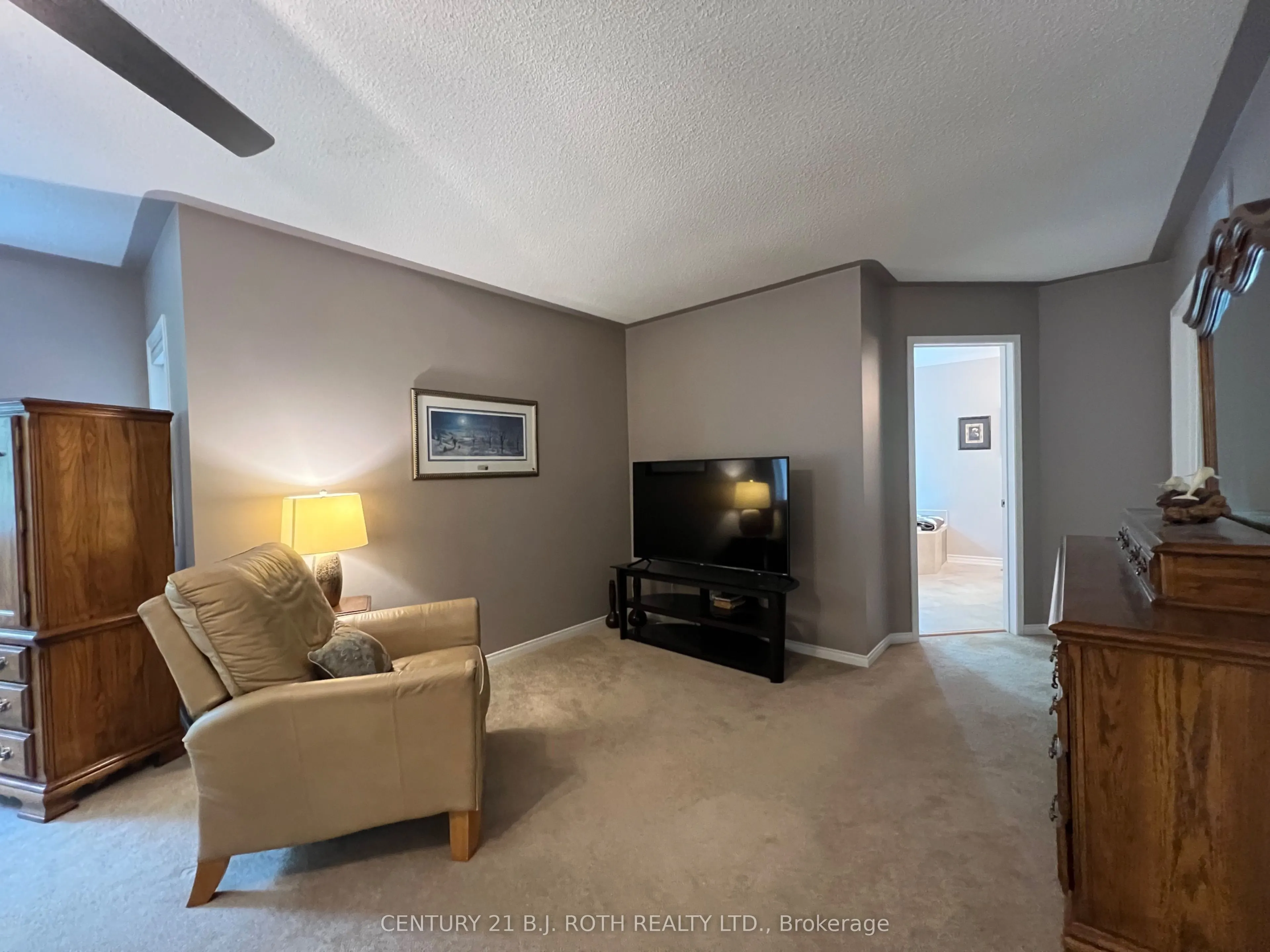 47 Looker Drive